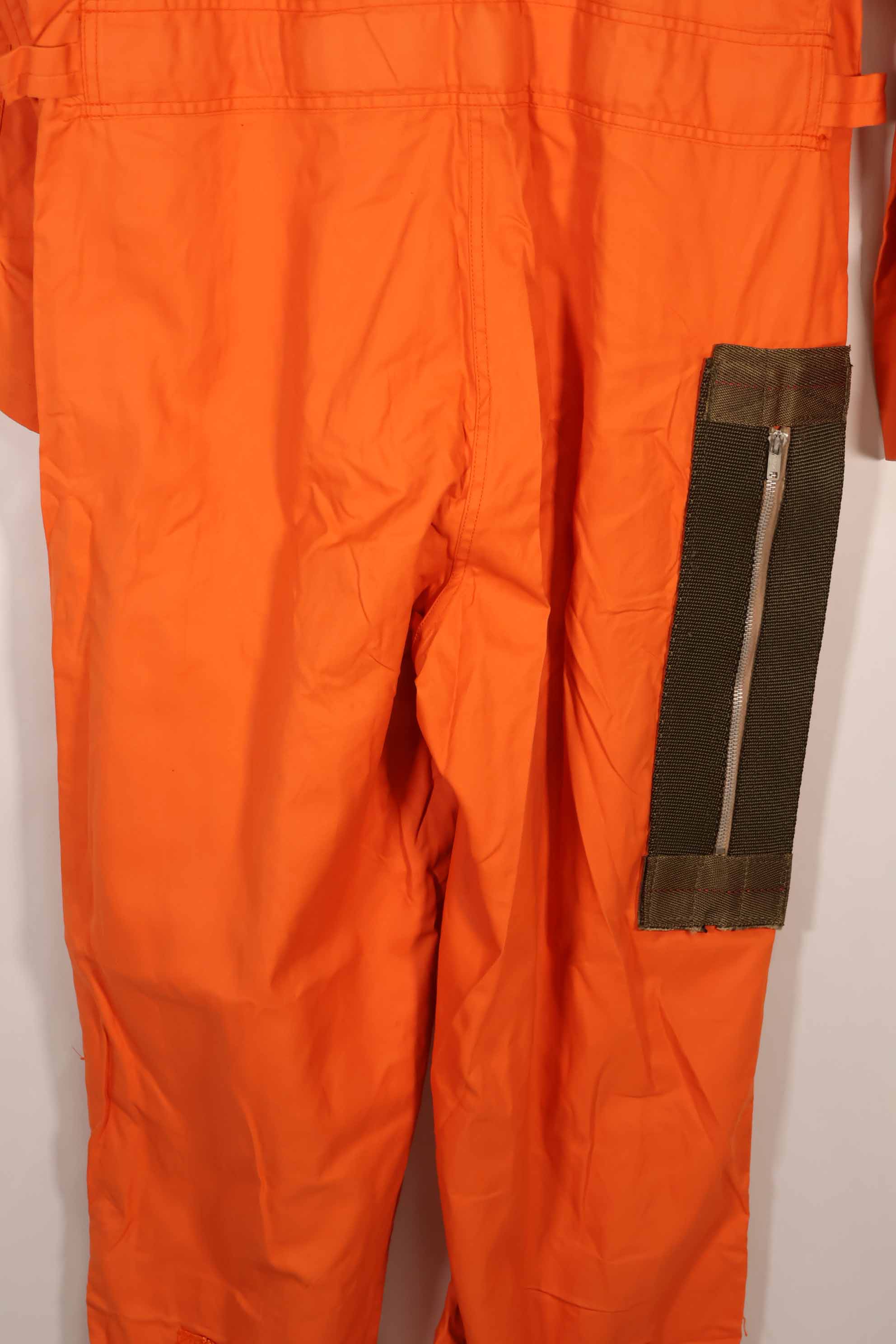 実物 1962年製 アメリカ空軍 USAF K2-B 未使用品 レスキューオレンジ色