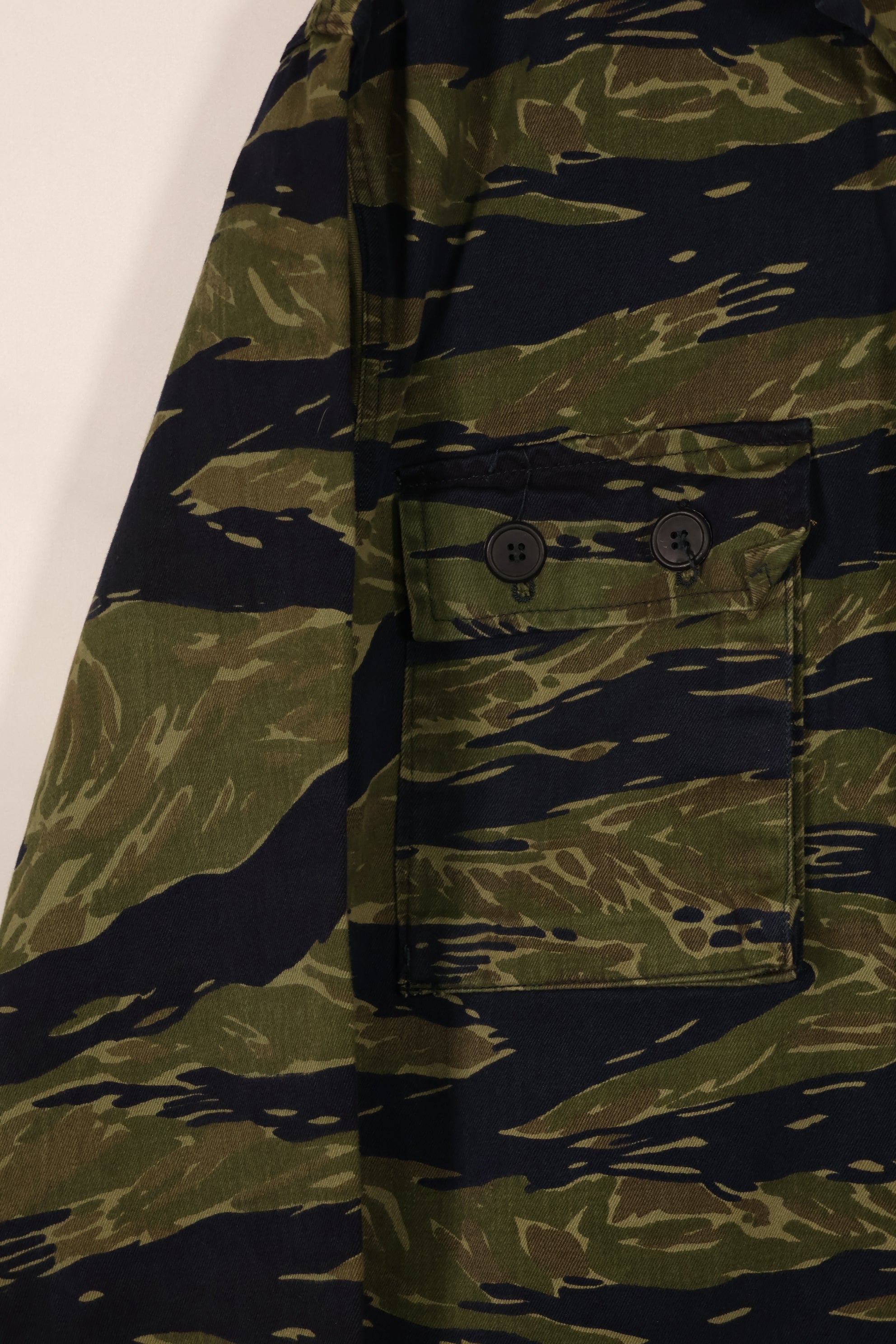 実物 タイガーストライプ TO78タイガー ジャケット 状態良い A-Lサイズ パッチ後付け