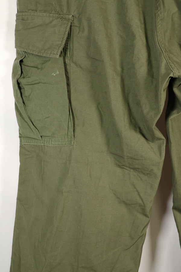 Estimated 1965 contract L-S 2nd Model Jungle Fatigue pants, good condition, used.