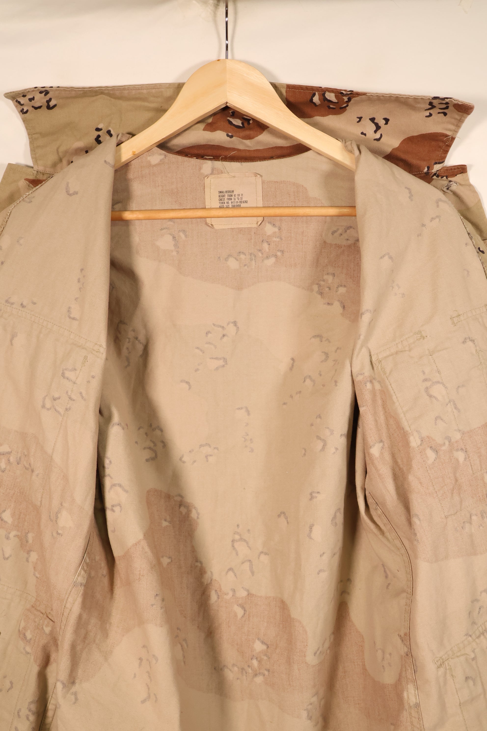 1990 Contract, S-R, U.S. Navy, US NAVY, Individual Item, 6C Desert Color, Chocolate Chip Camo Jacket, Used