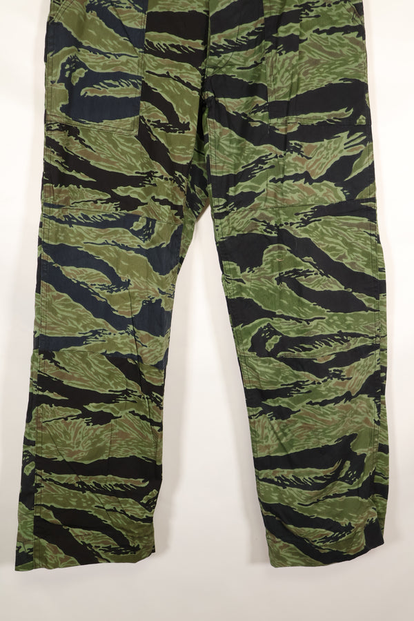 1968 and 1969 73rd surveillance airplane company direct embroidery VNMC 4th pattern tiger stripe set, never used