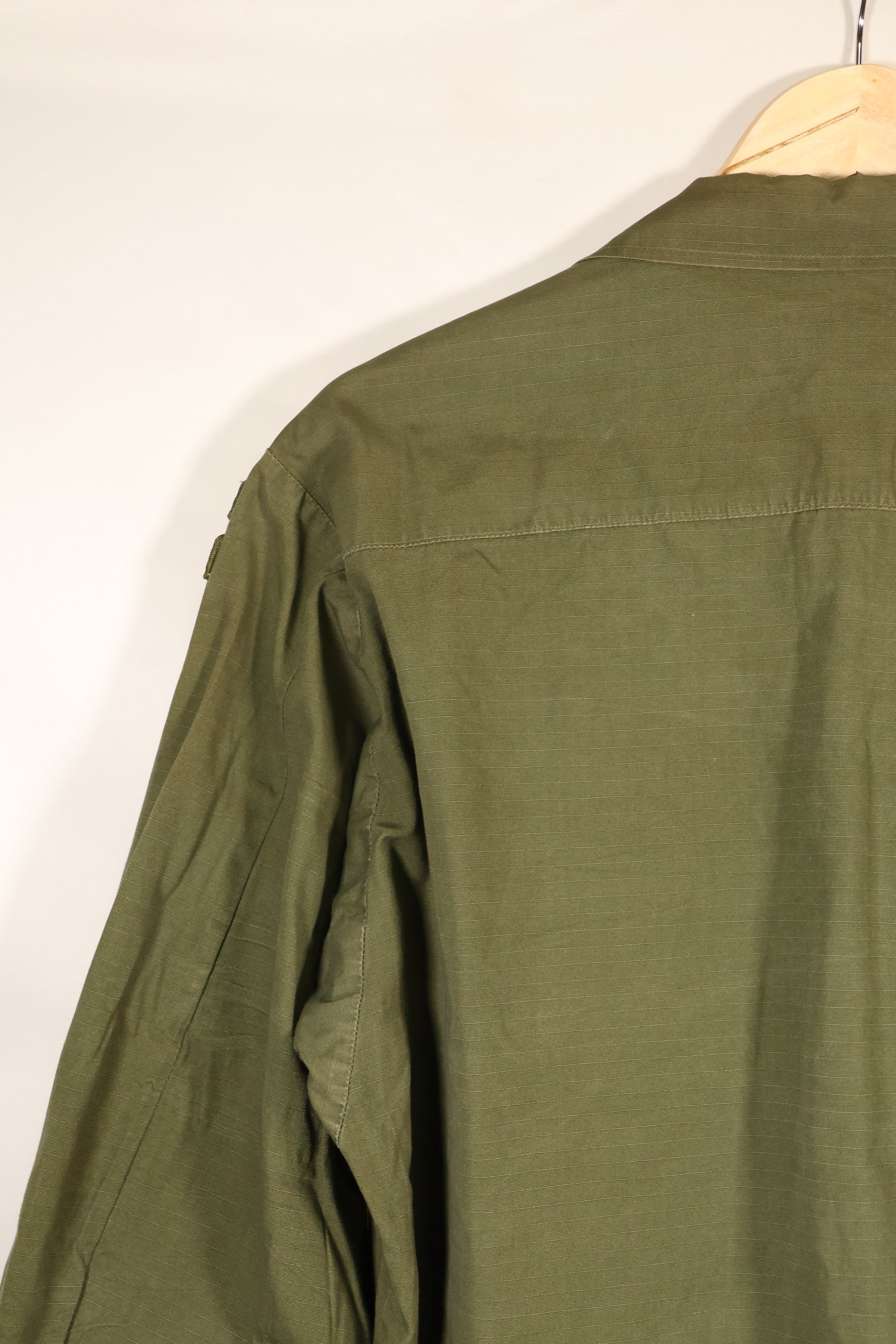 1969 Contract, M-L, 4th Model Jungle Fatigue Jacket, Green Beret Specification, Patches Added Later, Used
