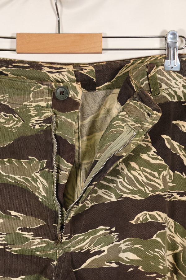 Mid-1960s, estimated US-L to XL Okinawa Tiger Tiger stripe pants, HAMA zipper, used.