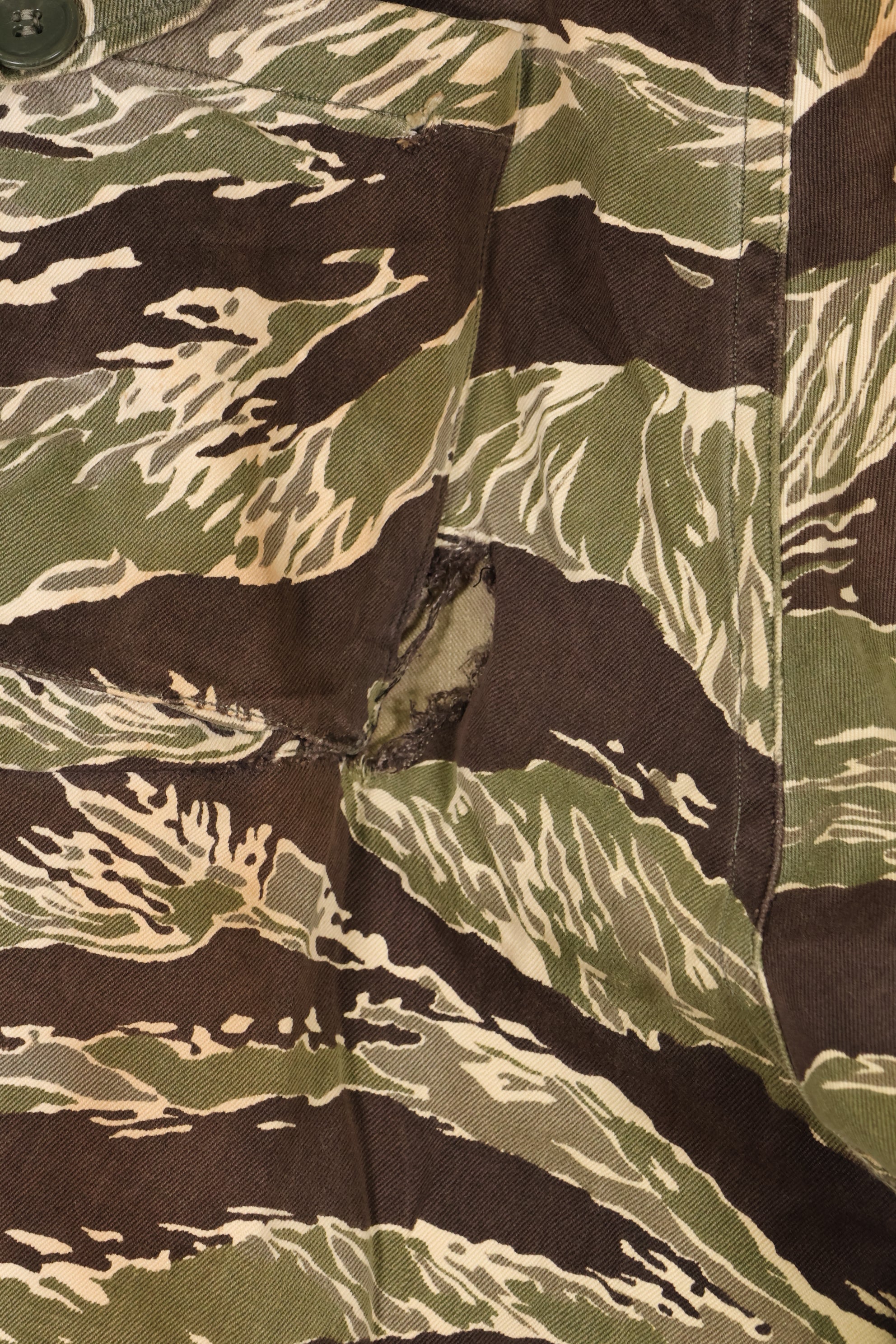 Mid-1960s, estimated US-L to XL Okinawa Tiger Tiger stripe pants, HAMA zipper, used.