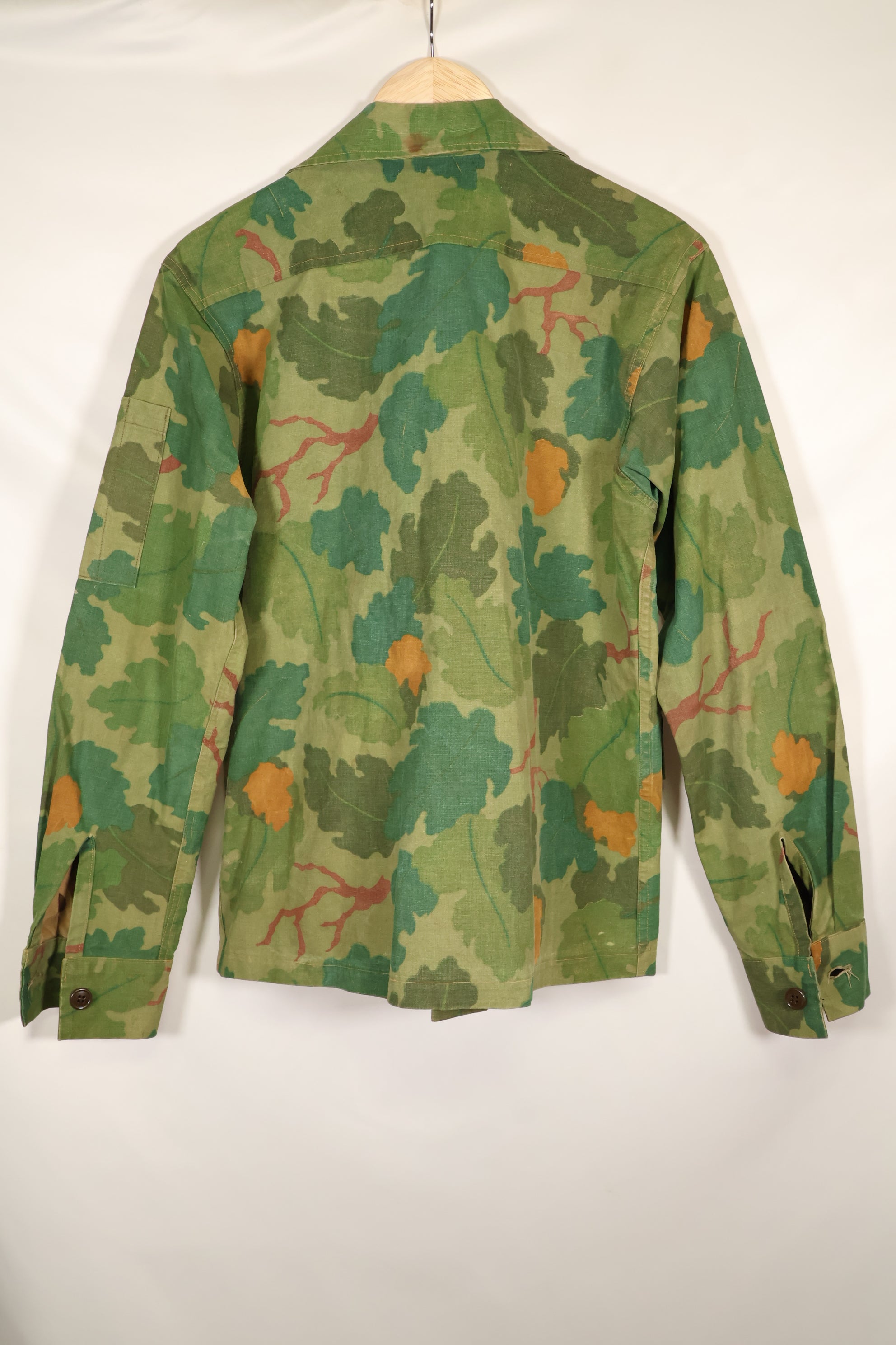 1970's Private Purchase U.S. Marine Corps Mitchell Camouflage Fatigue Jacket by Shelterhalf, used.