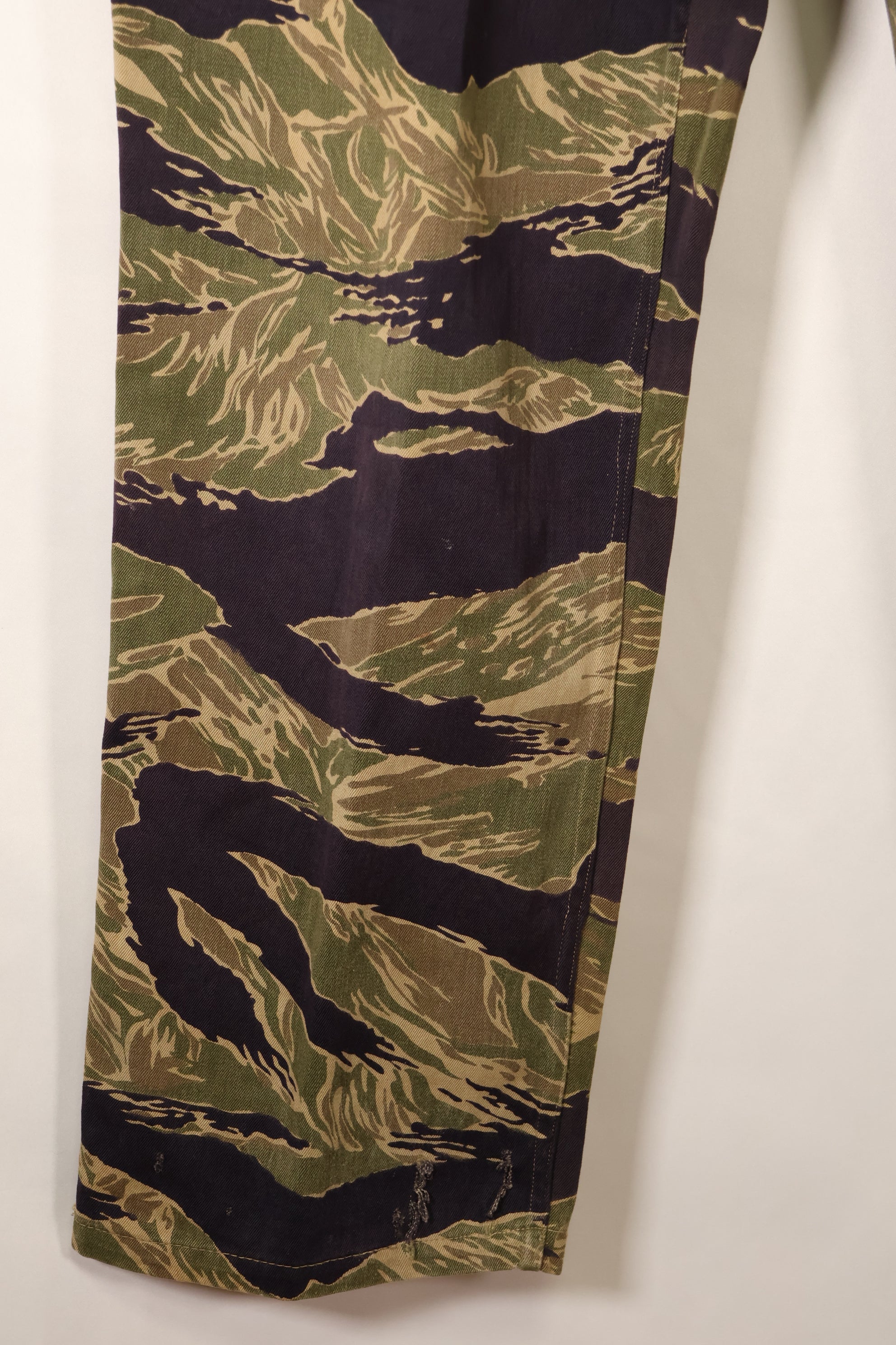 Mid-1960s Okinawa Tiger US-cut tiger-striped pants, minimal fading, used
