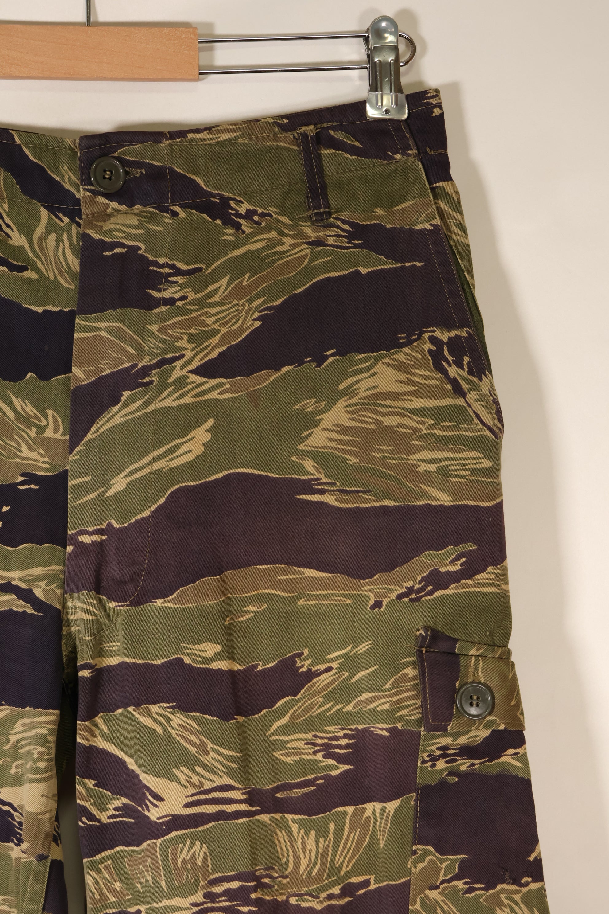 Mid-1960s Okinawa Tiger US-cut tiger-striped pants, minimal fading, used