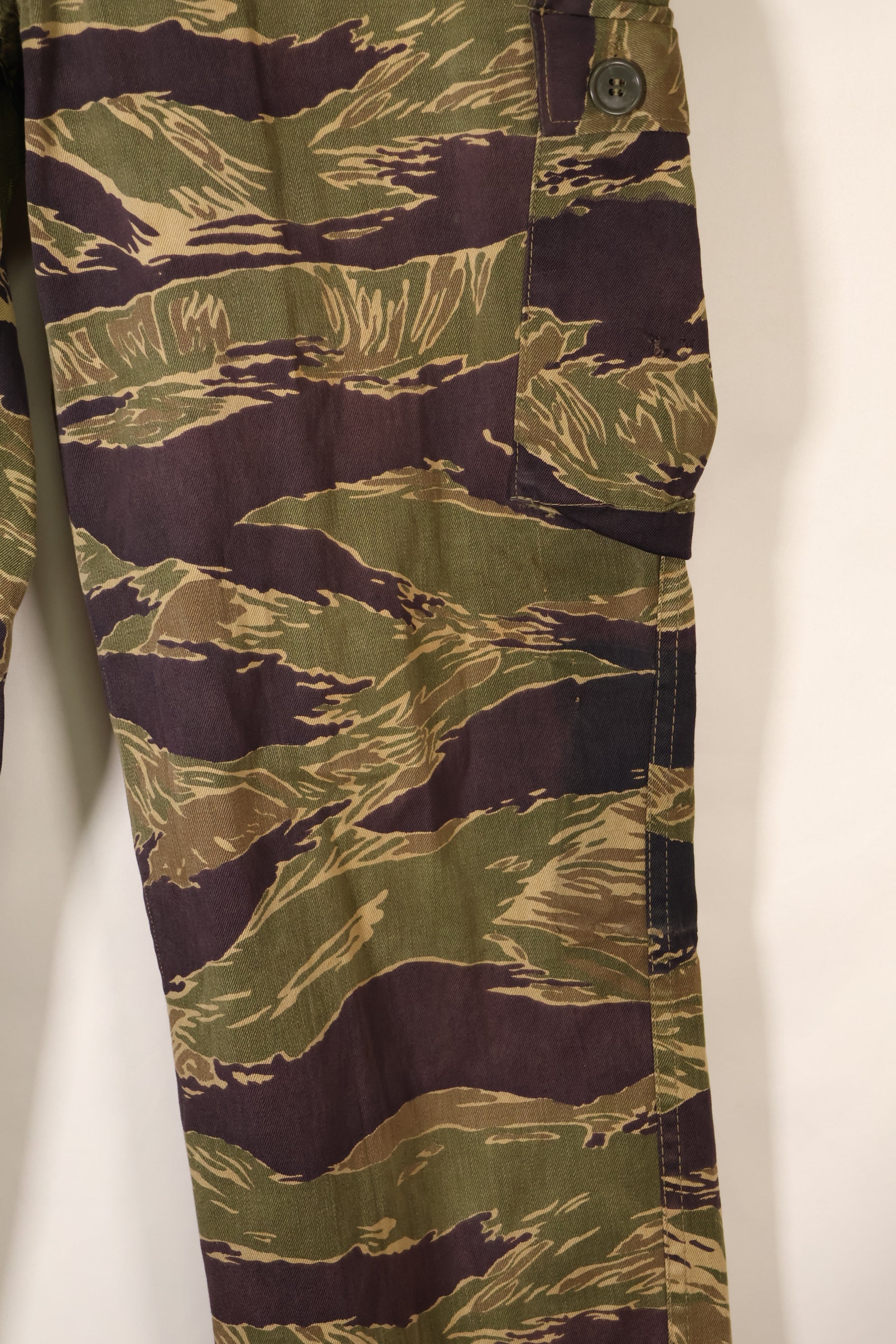 Mid-1960s Okinawa Tiger US-cut tiger-striped pants, minimal fading, used