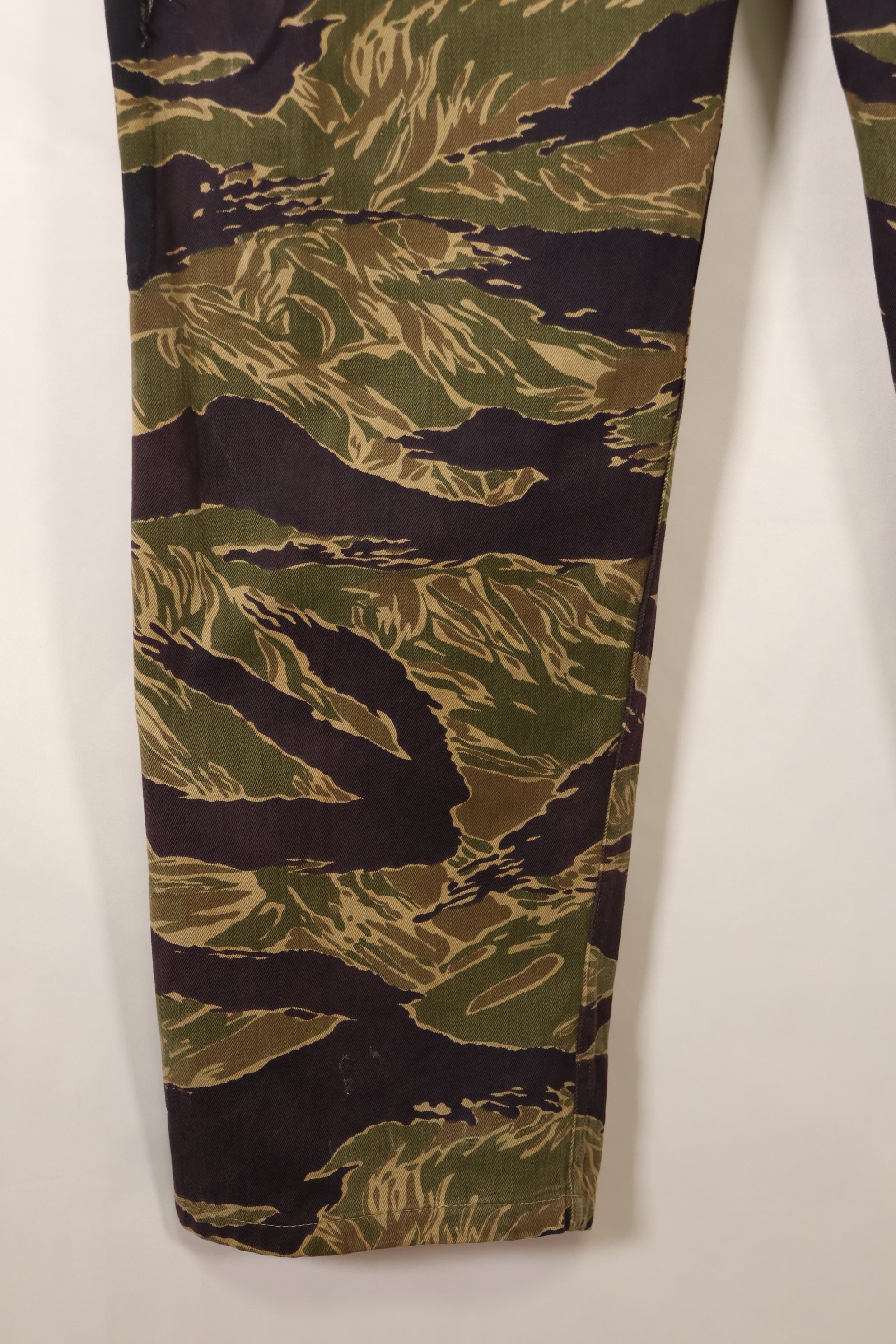 Mid-1960s Okinawa Tiger US-cut tiger-striped pants, minimal fading, used