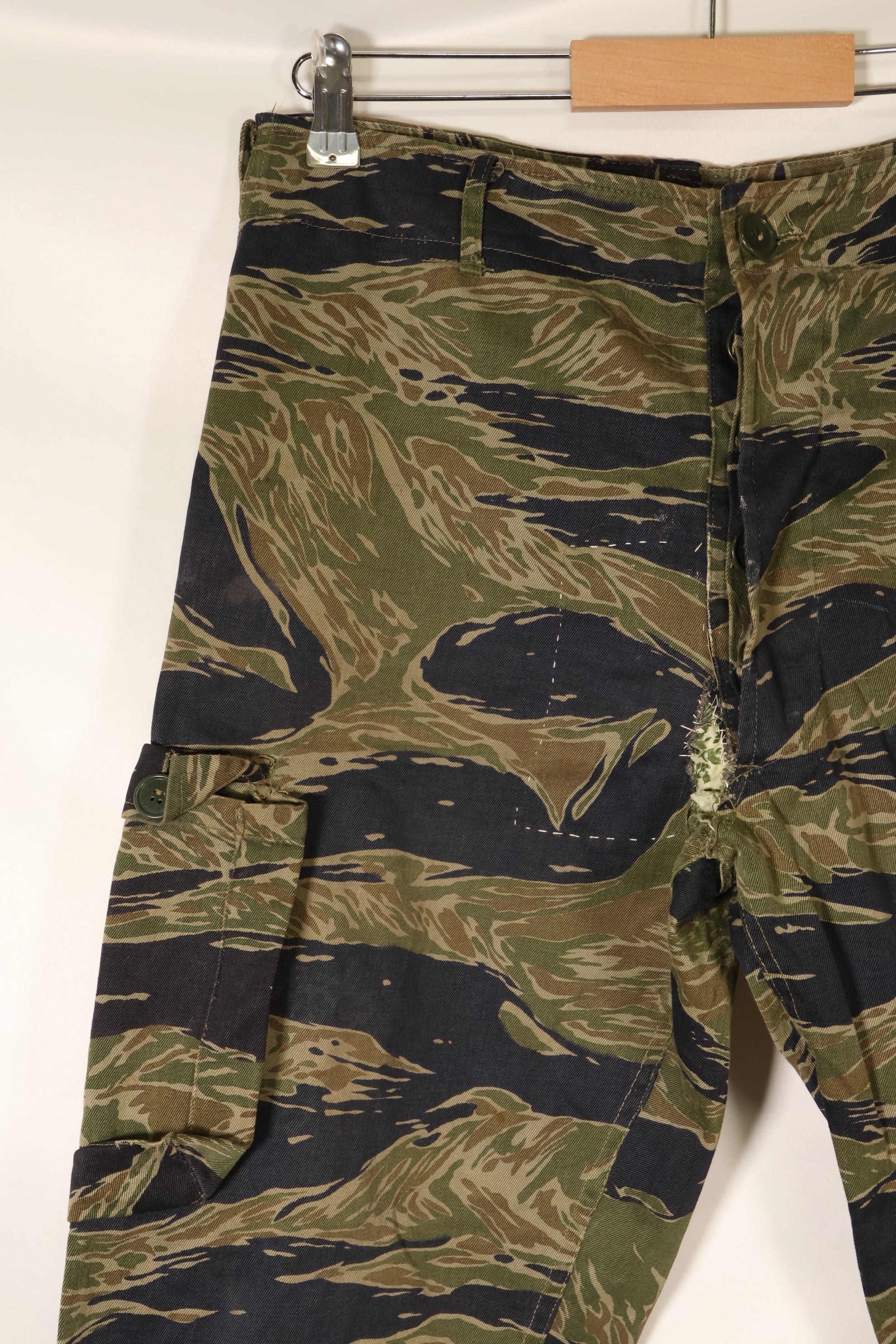 1960年代中頃　A-L　シルバータイガーパターン　Asian カット　パンツ　補修あり　中古品