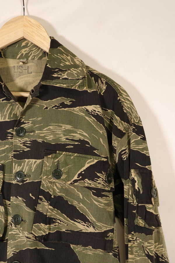 Mid-1960s US-L Okinawa Tiger Pattern Tiger Stripe US-Cut Shirt, Used