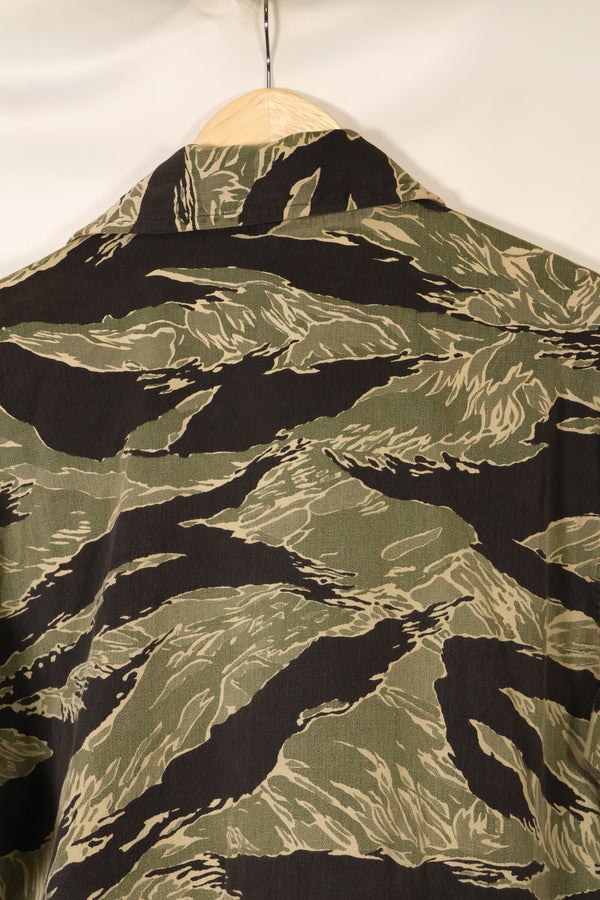 Mid-1960s US-L Okinawa Tiger Pattern Tiger Stripe US-Cut Shirt, Used