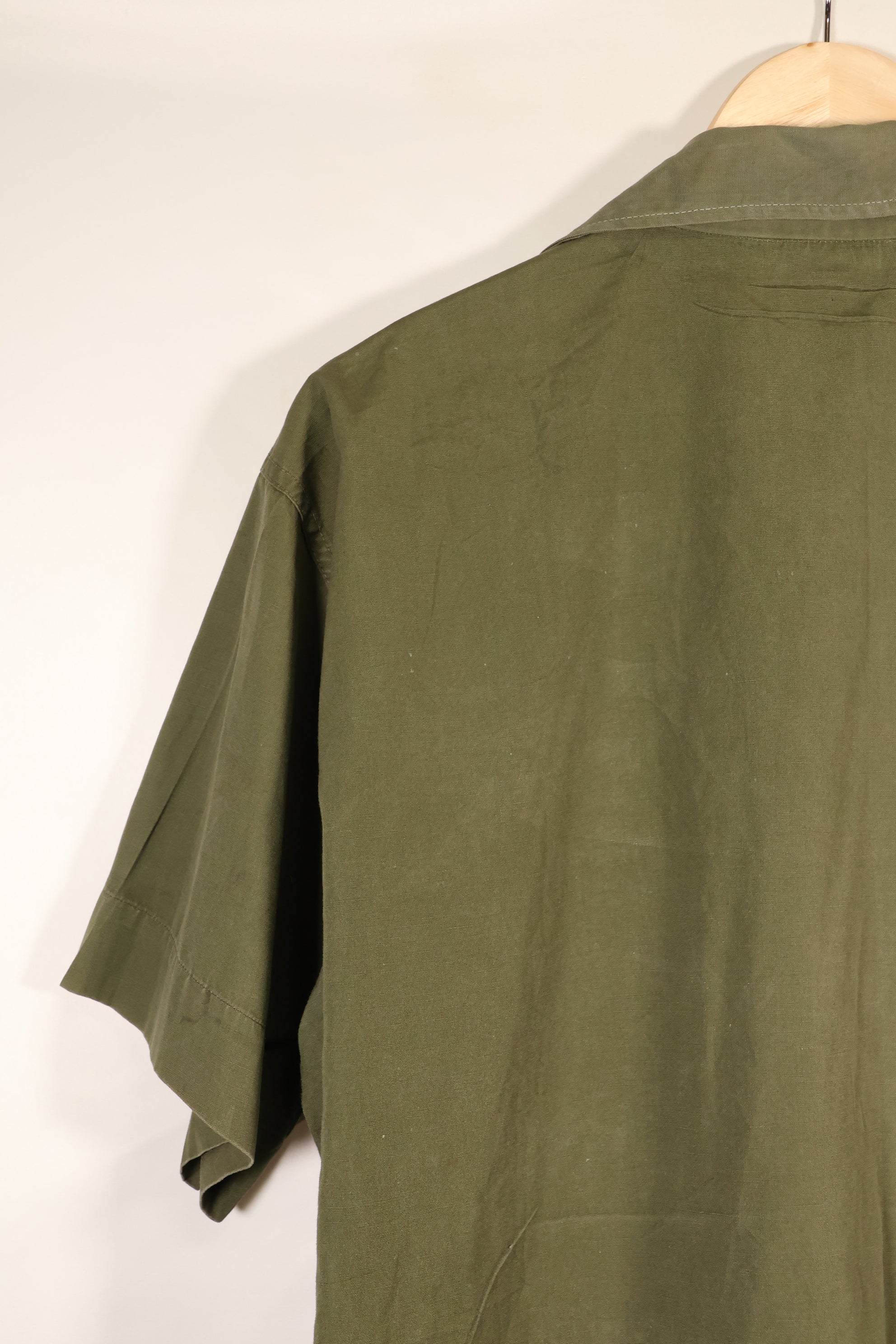 Late 1960s | LARGE | PX Item | Privately Sourced | OG-107 | Utility Shirt | Navy Advisor Replica | Used