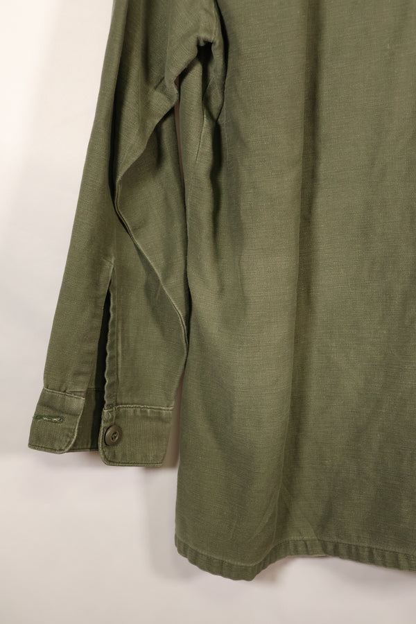 Late 1960s Contract Item, 16 1/2 x 32, OG-107, Utility Shirt with Patch, Used