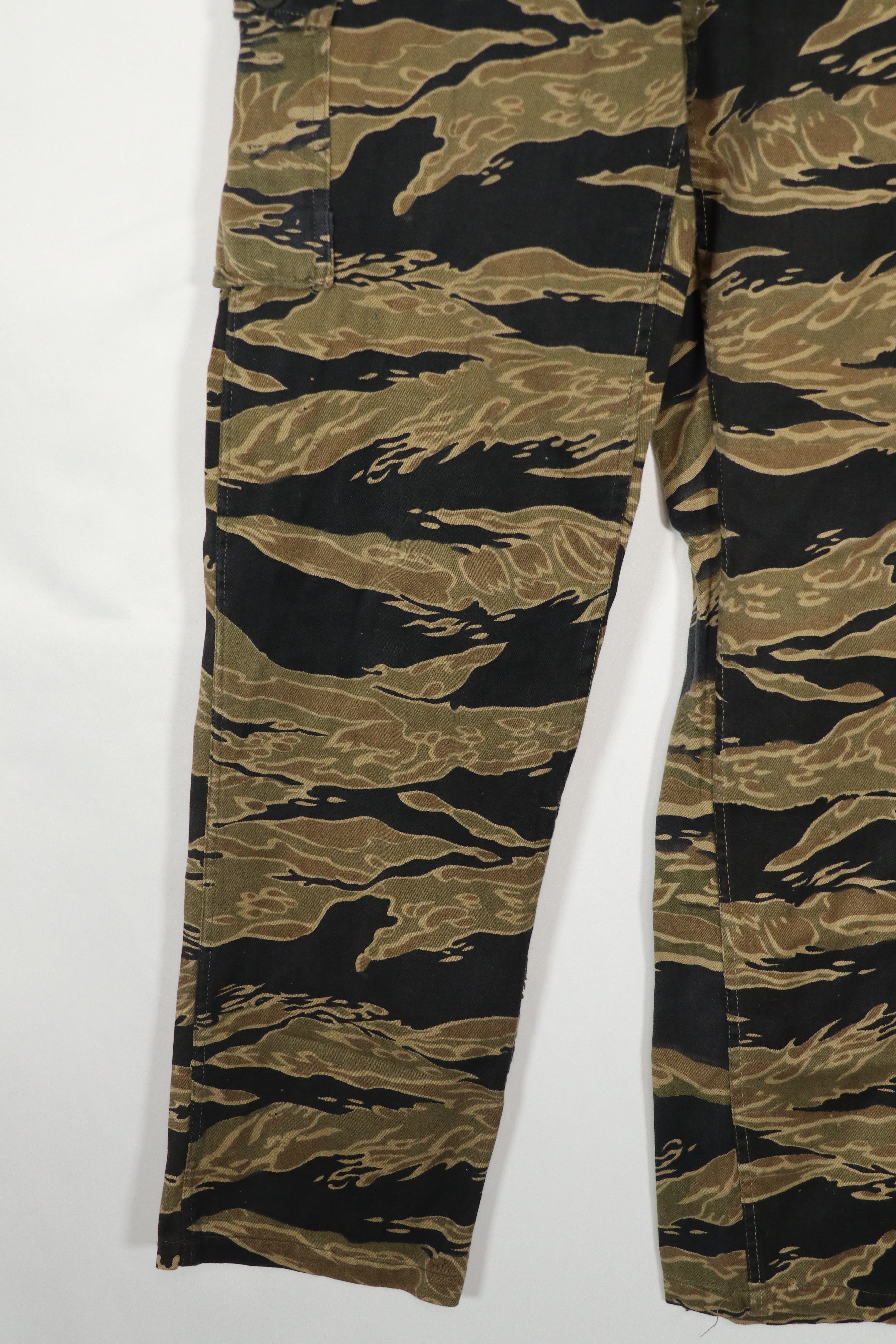 Real Gold Tiger Stripe Pants A-L in good condition Asian Cut