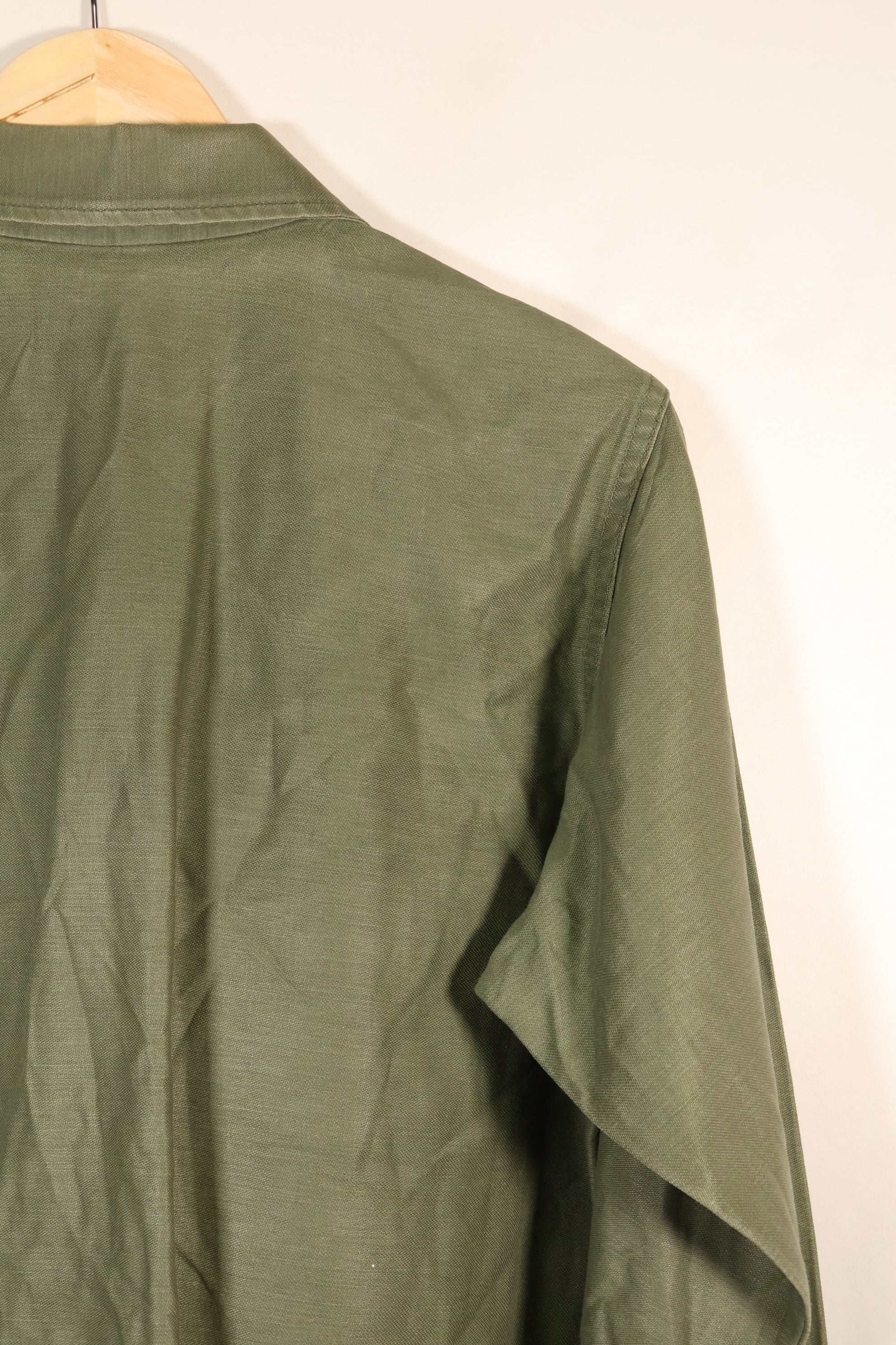 1971 Contract, Estimated Size: SMALL, OG-107 Utility Shirt, U.S. Navy, Original Tapes, Used