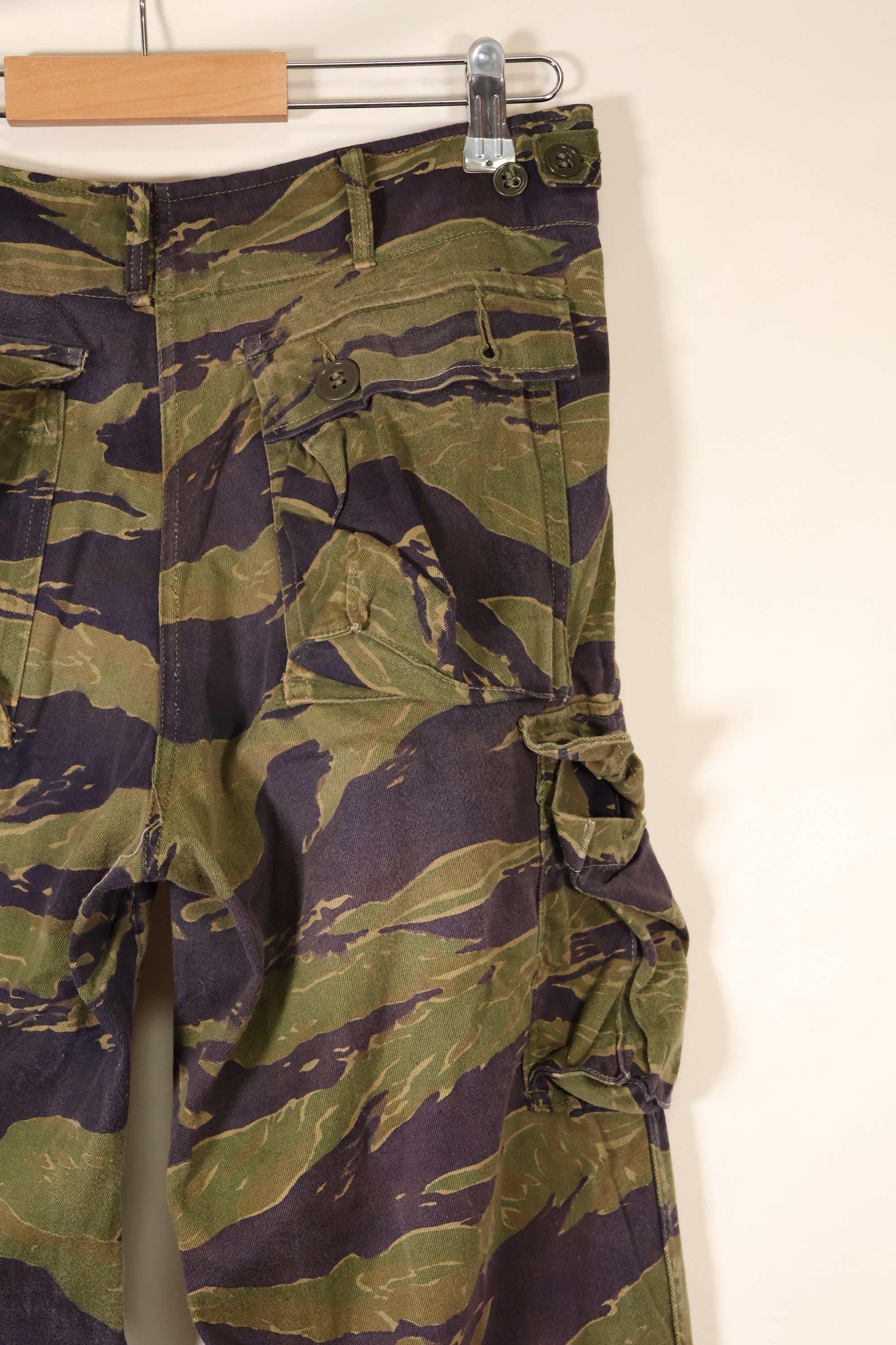 Late 1960s: Tiger Stripe, Gold Tiger Variation Pattern, Sizes A–M, Pants, Secondhand