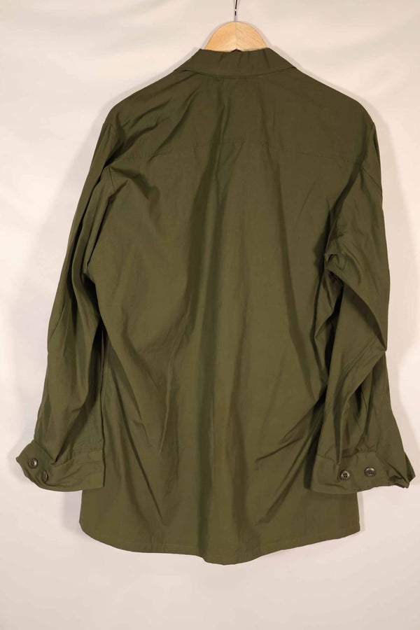 Real 1966-1967 3rd Model Jungle Fatigue Jacket M-R with USAF insignia