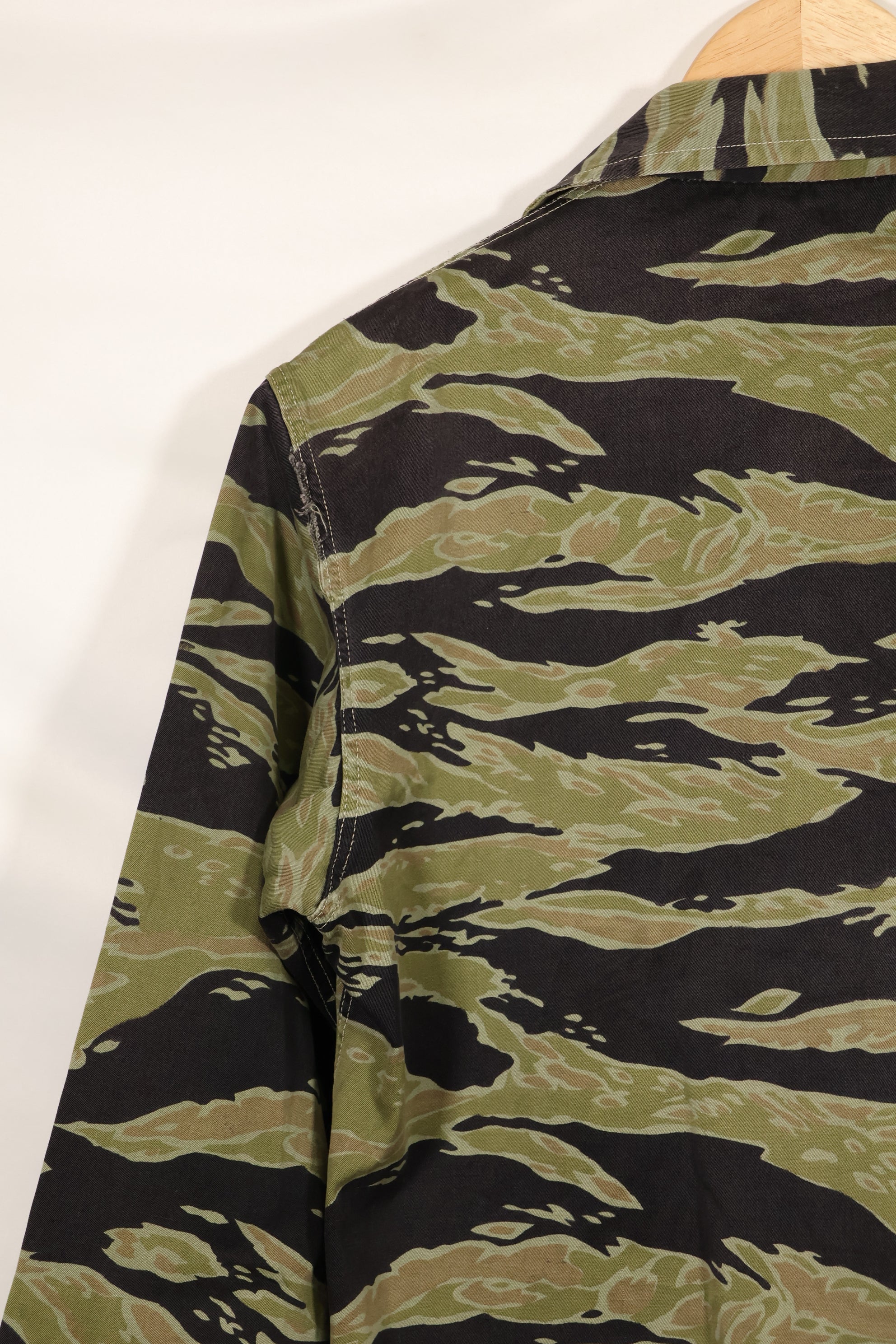 Real Late War Pattern Tiger Stripe Shirt, heavyweight fabric, good condition.