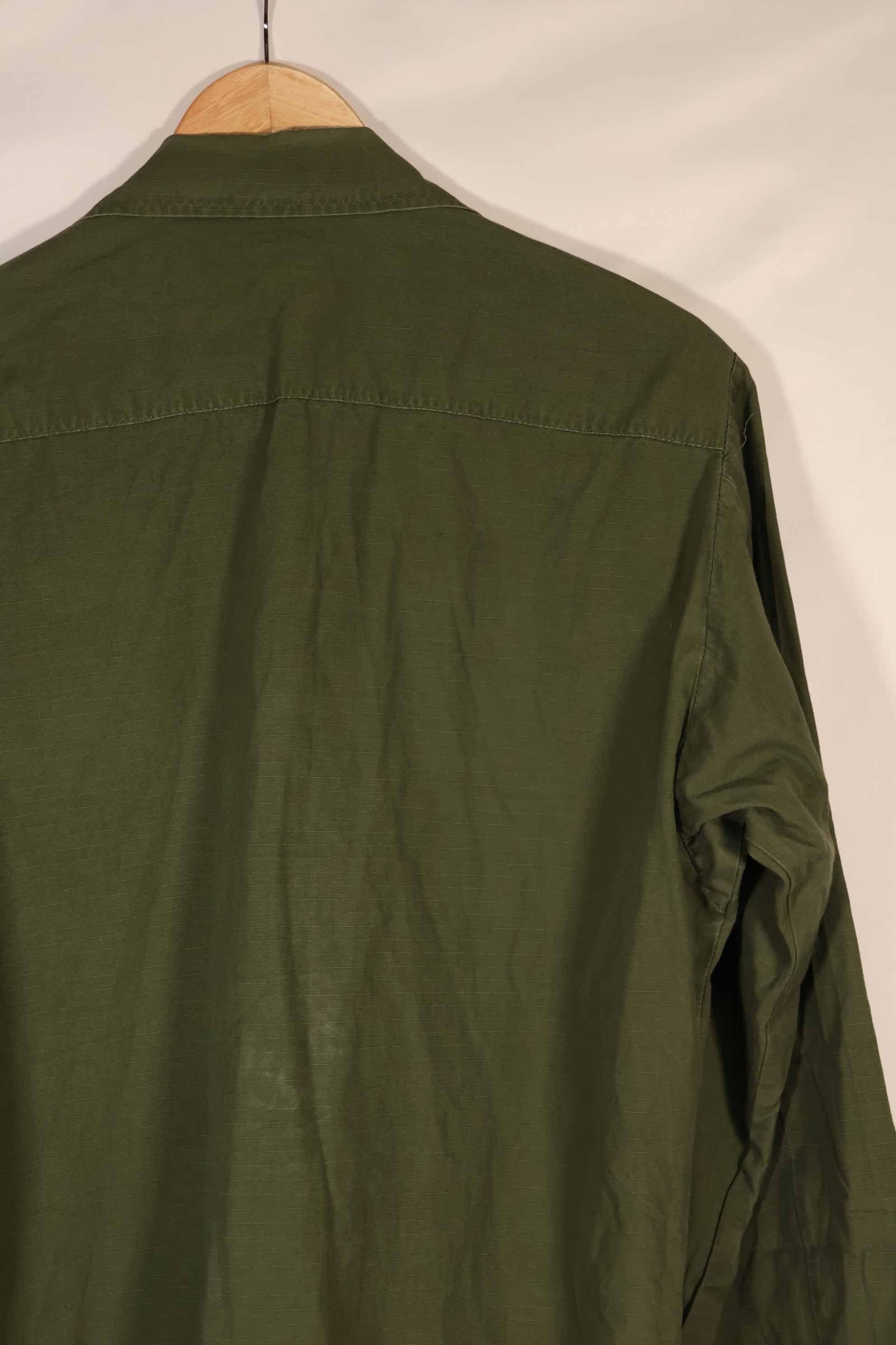 Real 1970 4th Model Jungle Fatigue Jacket M-R with insignia, used.