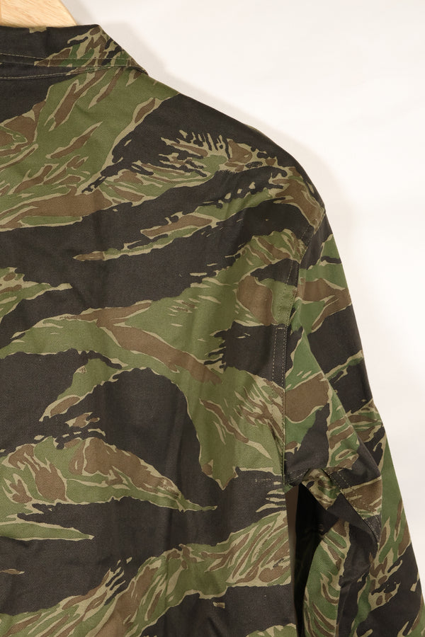 1970s DAJB09 with contract tag Made in Japan Tiger stripe top and bottom set, never used