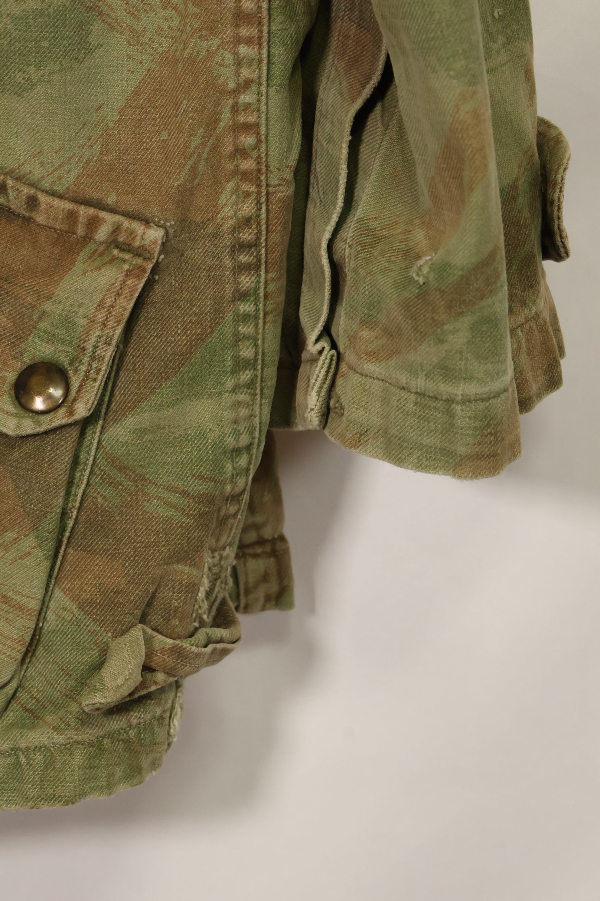 1950s French Army Lizard Camouflage TAP 47/54 Airborne Jacket Used