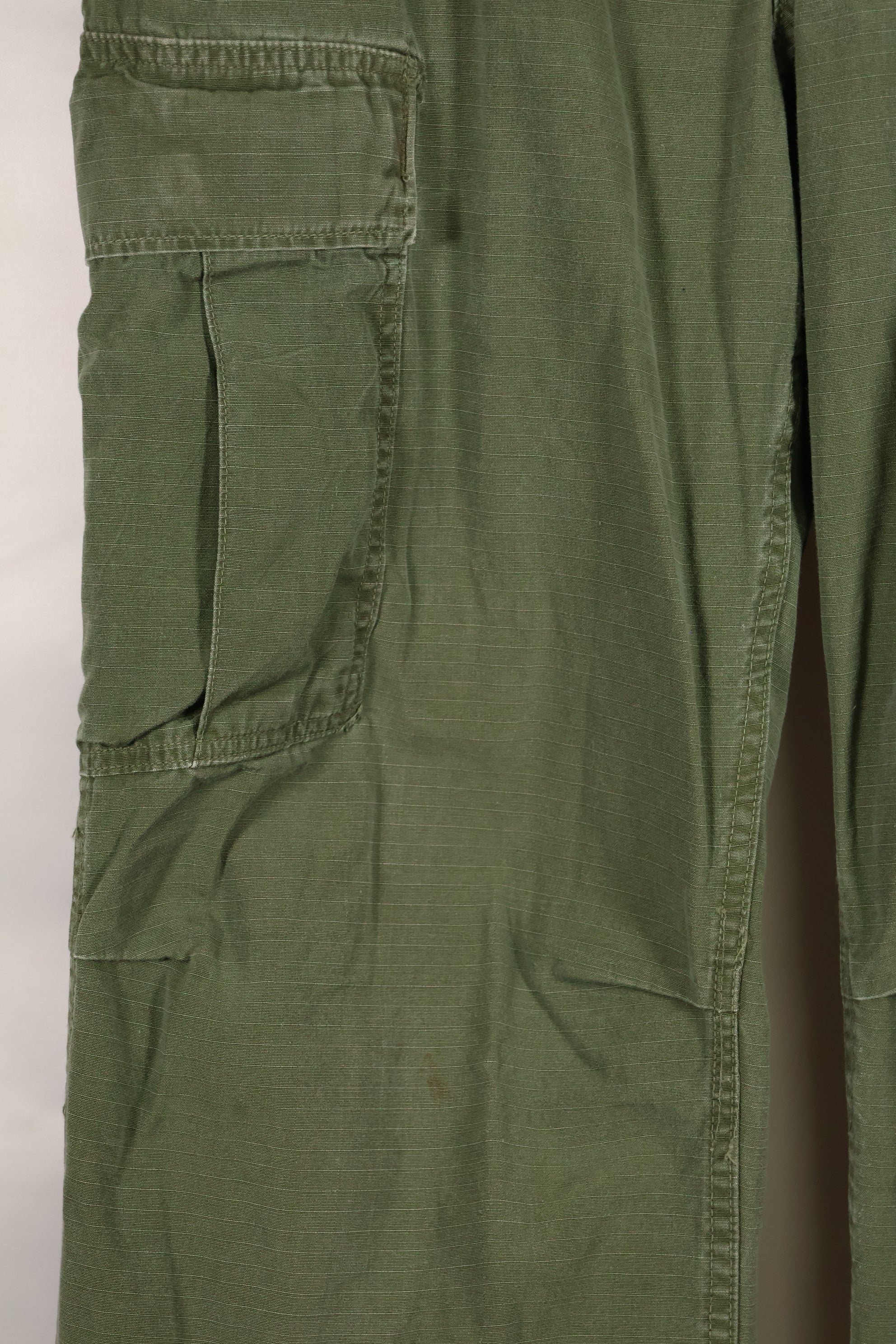 Contract year unknown S-R size 4th Model Jungle Fatigue pants, used, released by film company