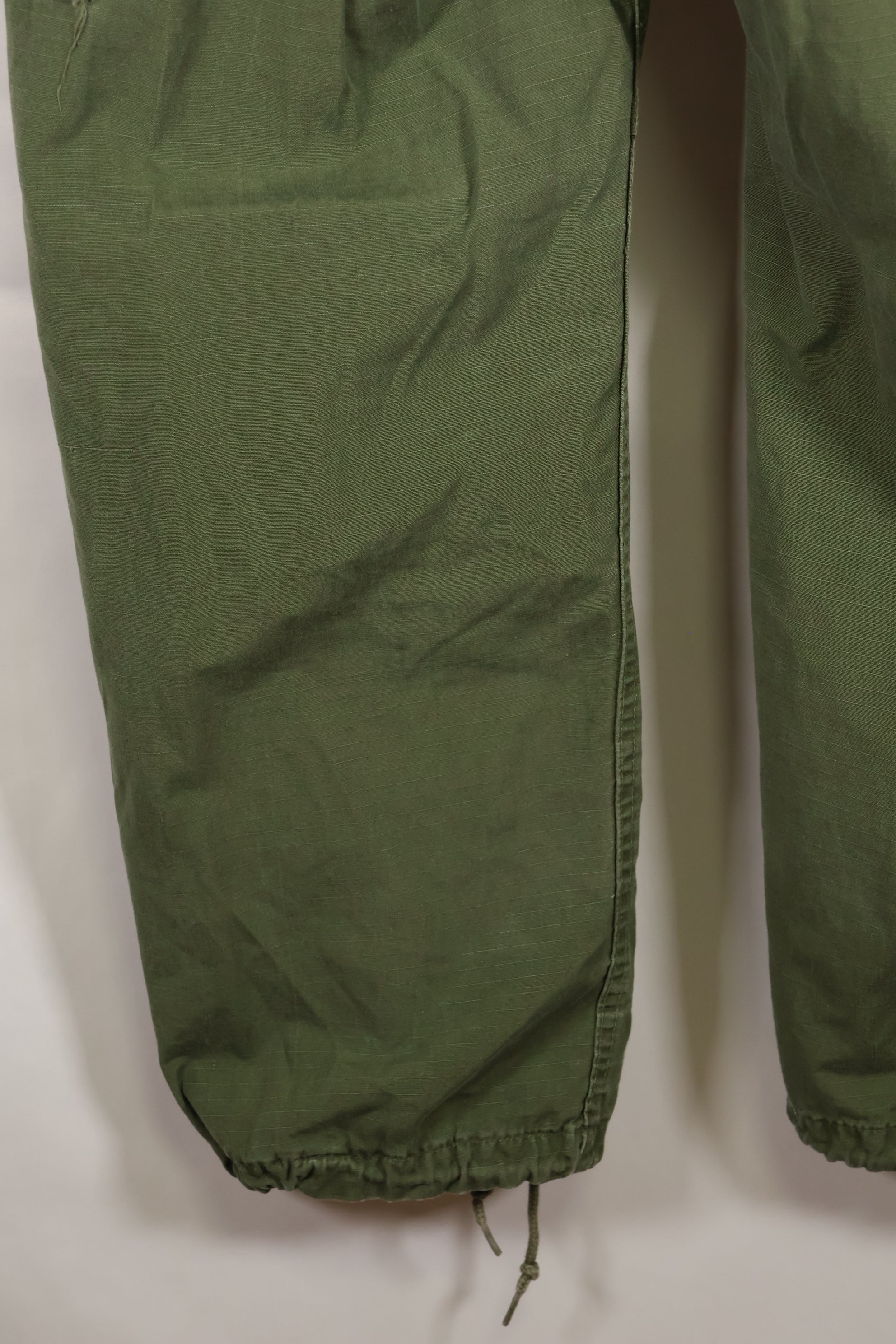 Contract year unknown S-R size 4th Model Jungle Fatigue pants, used, released by film company