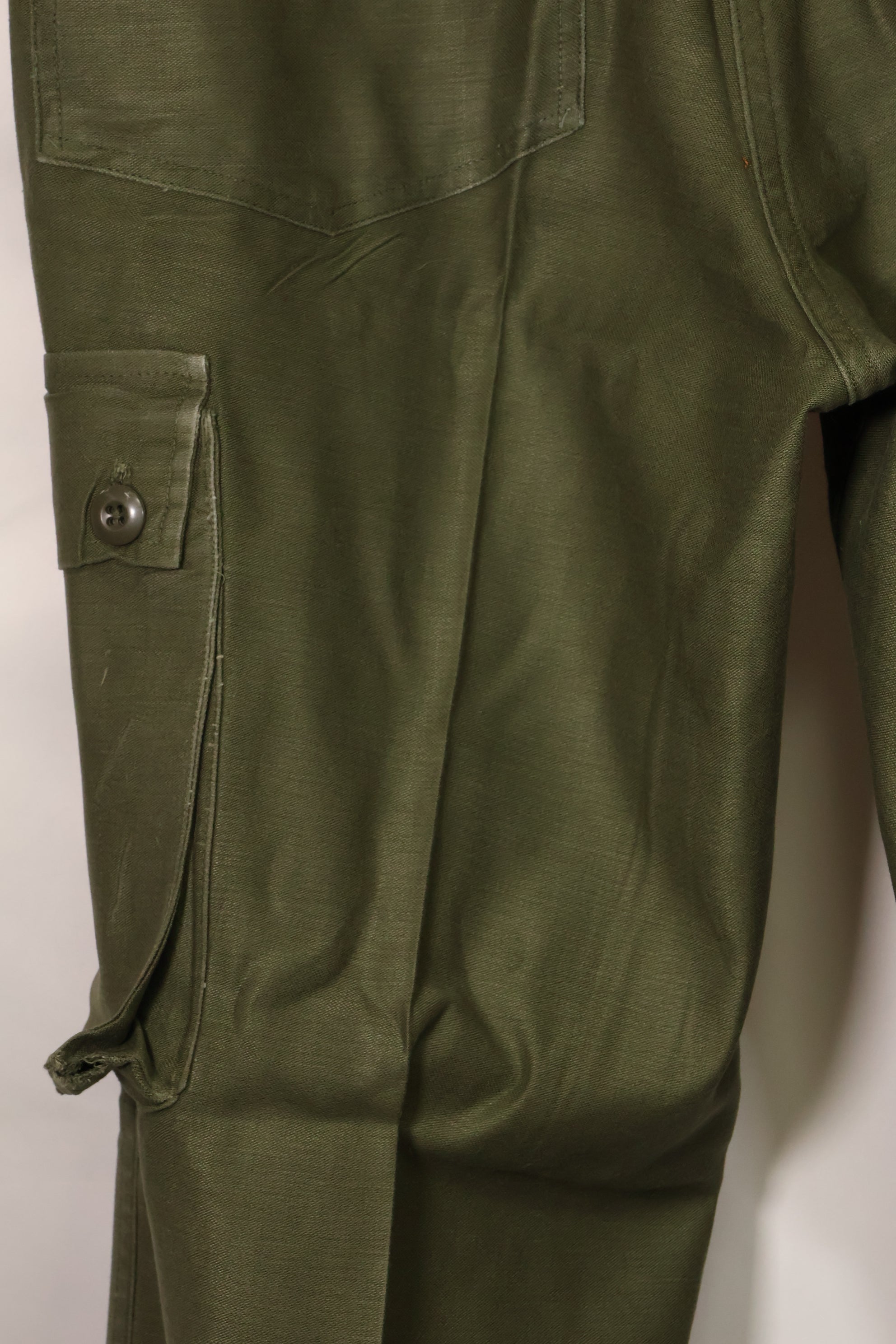 1960s lot OG-107 baker pants with modified cargo pockets, ex-special forces personnel, used F