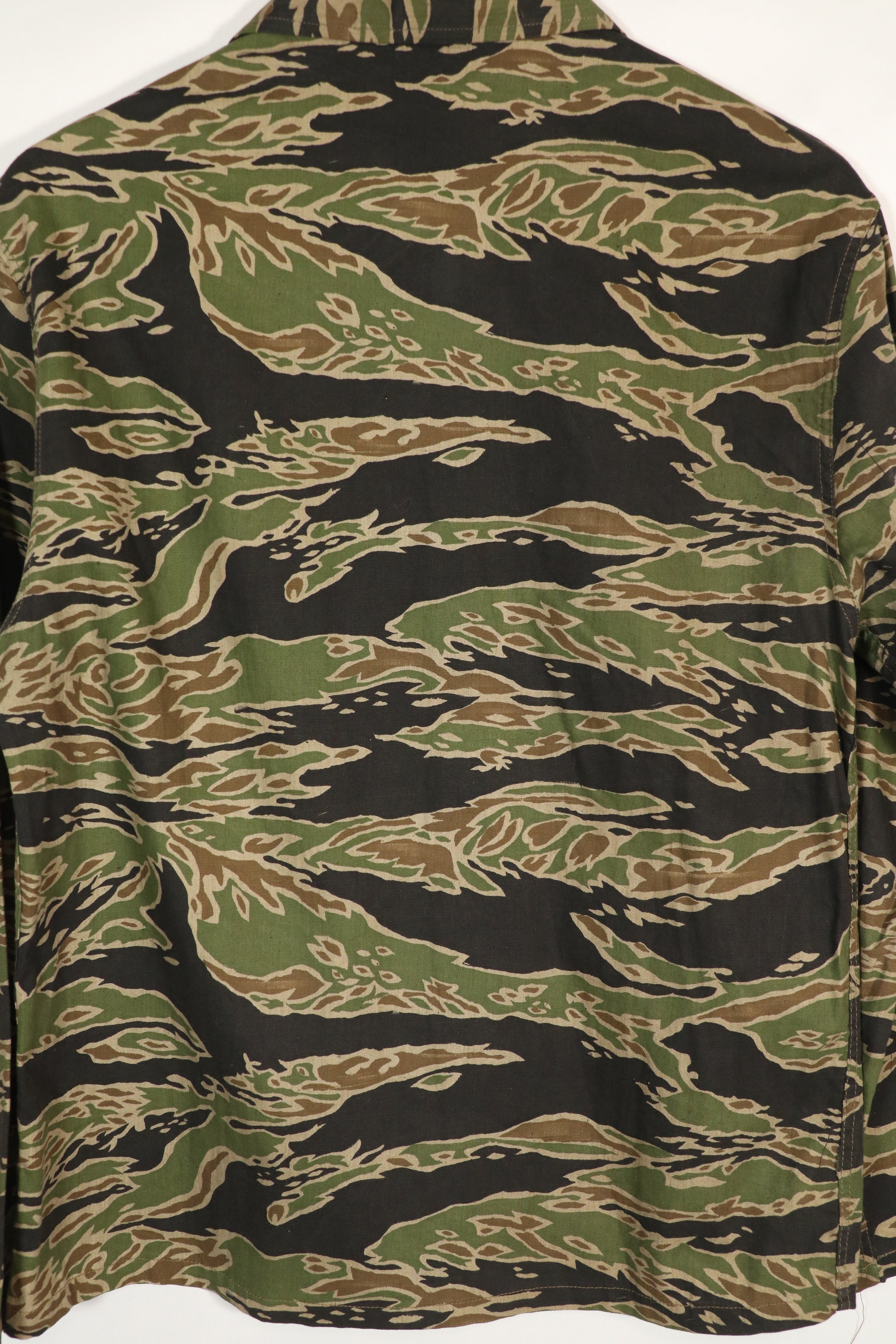 Real Late War Pattern Tiger Stripe Shirt, almost unused, size A-L.