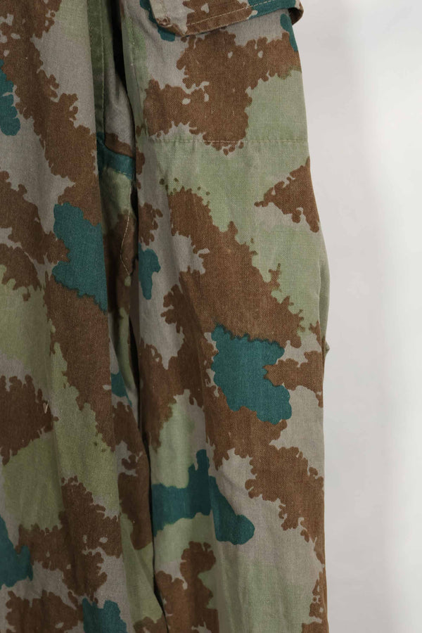 1960 East German Army NVA M58 Flächentarn sniper smock in blumentern camouflage, used.