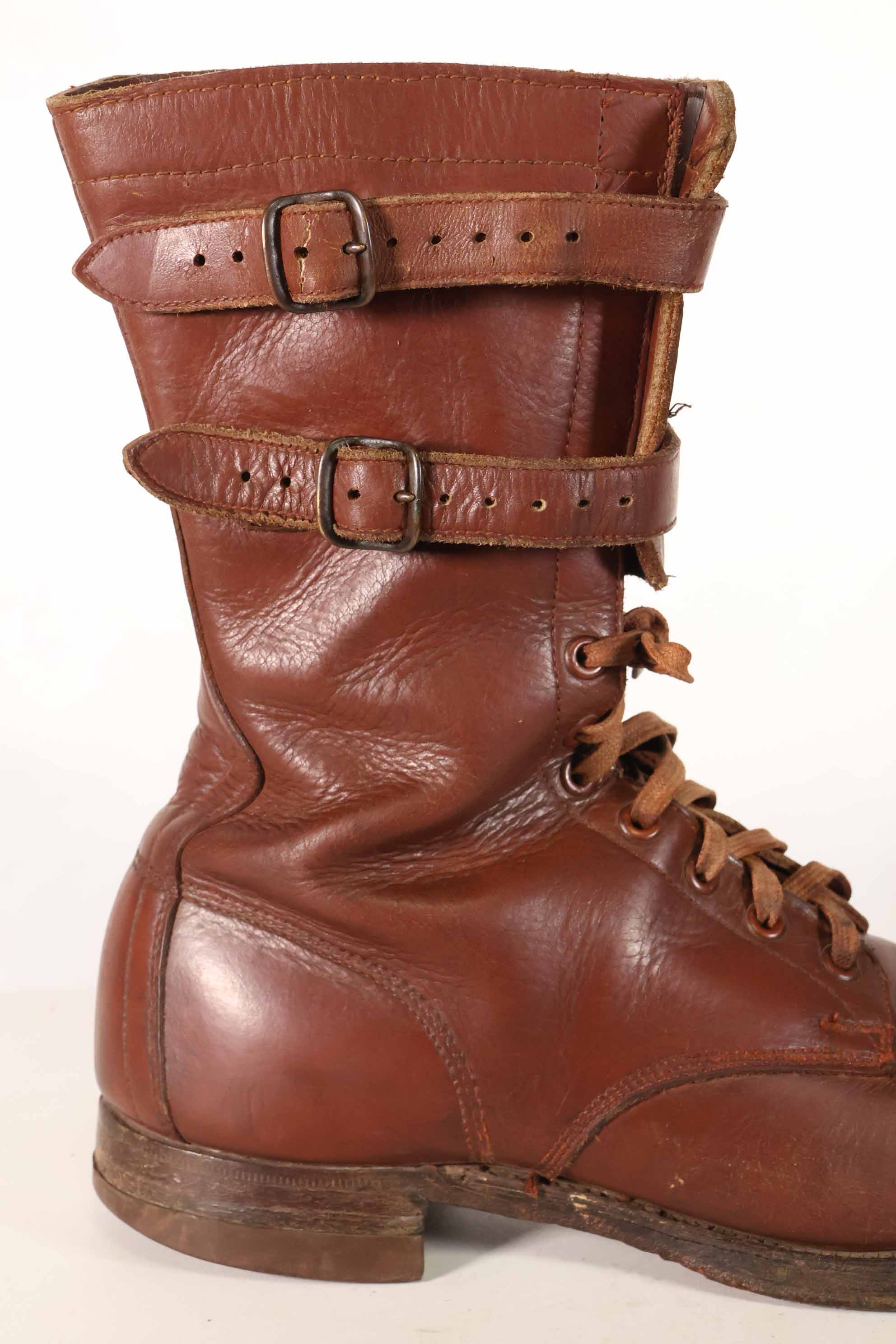 1940's U.S. Army M40 Cavalry shorts boots, 2 buckles, used, A