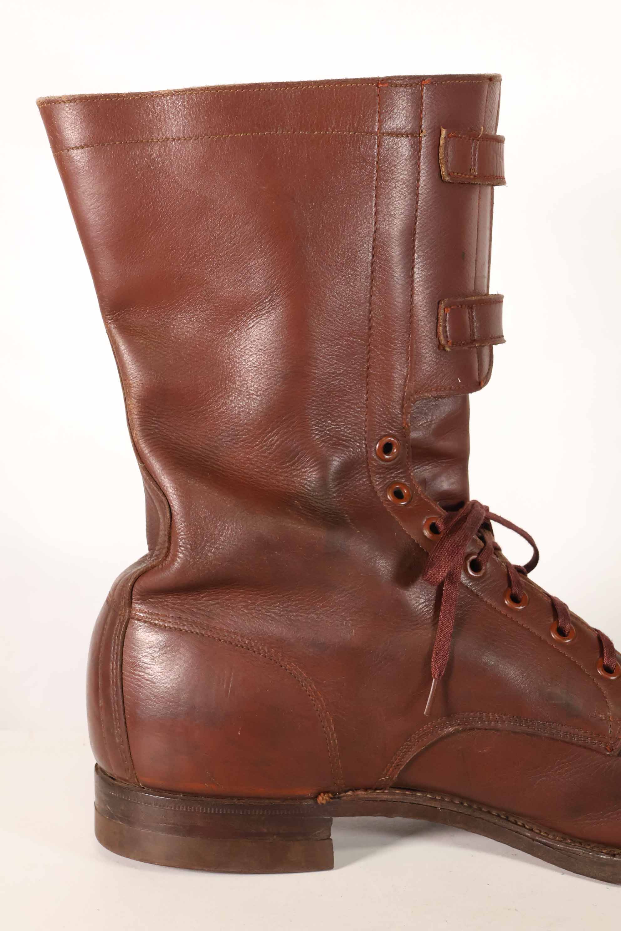 1940's U.S. Army M40 Cavalry shorts boots, 2 buckles, used, B