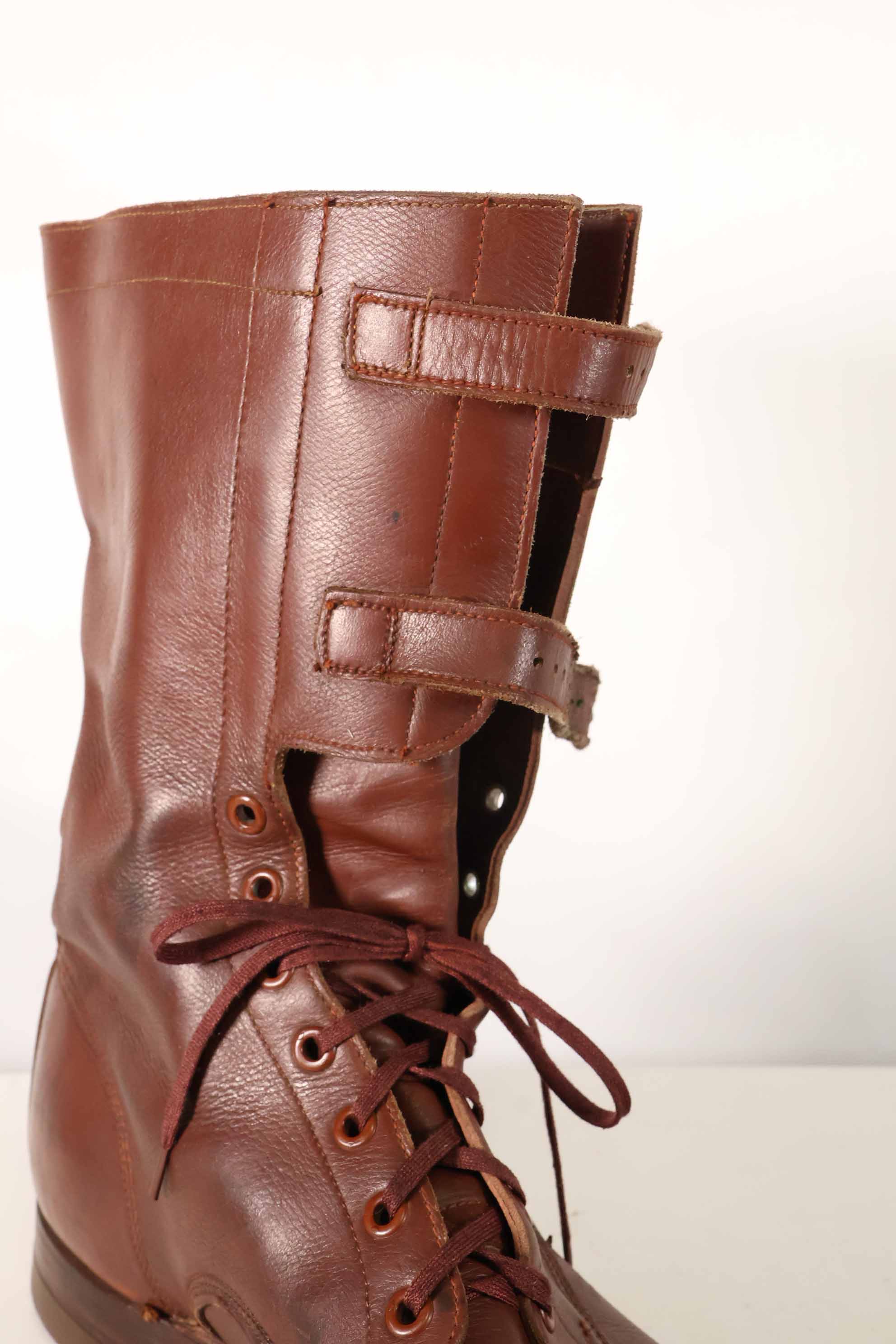 1940's U.S. Army M40 Cavalry shorts boots, 2 buckles, used, B