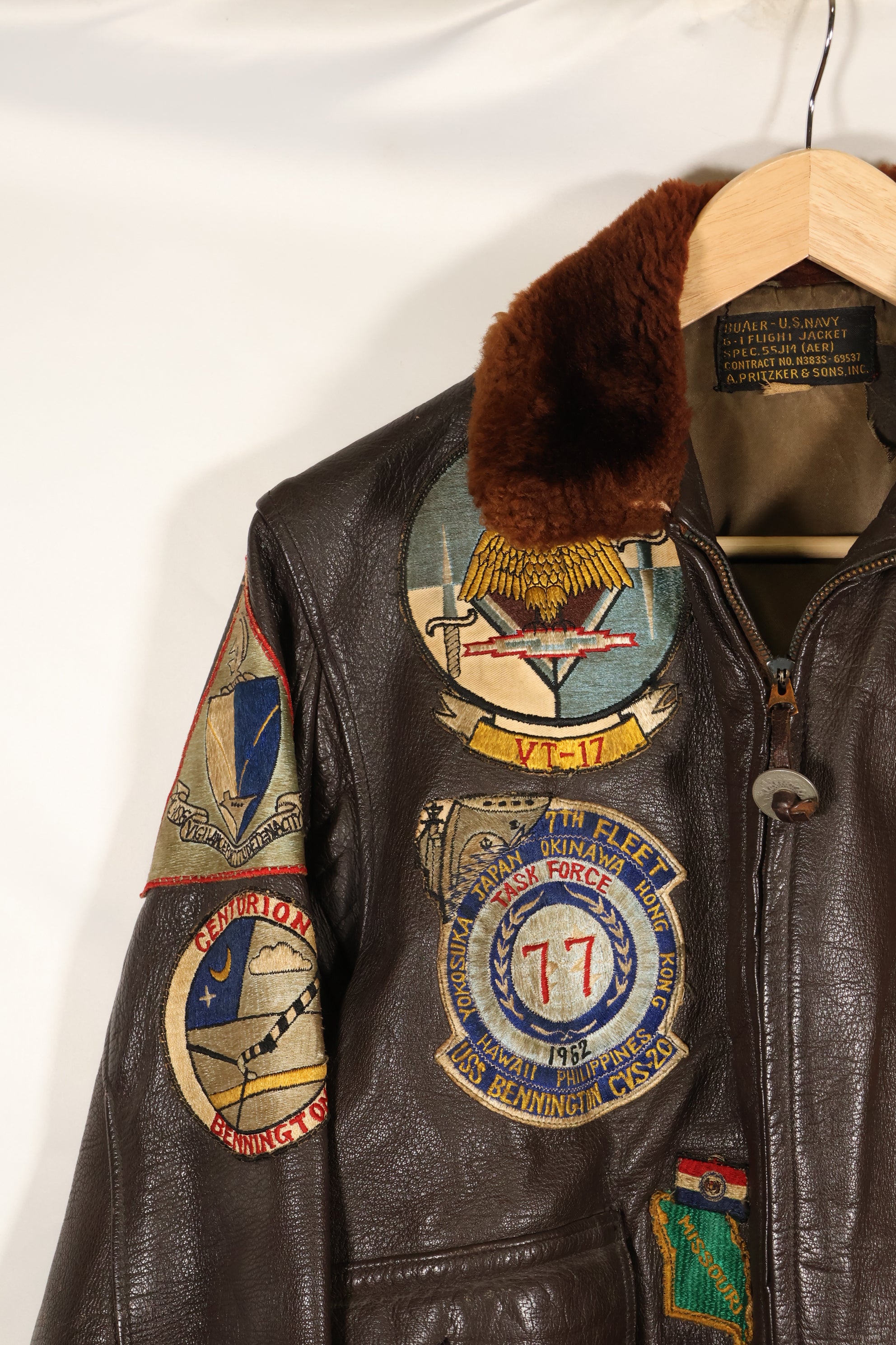 Late 1940s  55J14  U.S. Navy  G-1  Flight Jacket  Very early model  With patches  Rare item