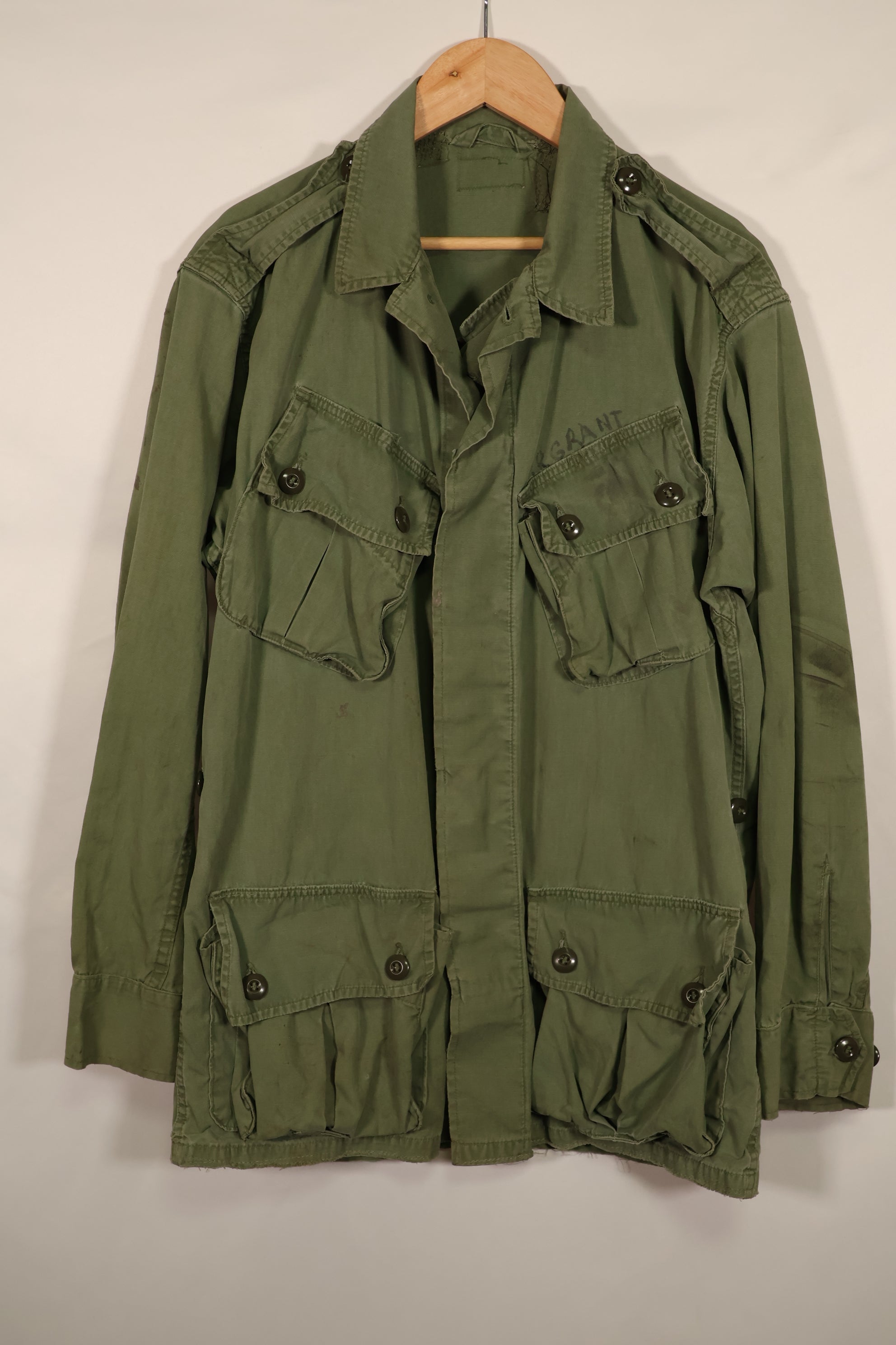 Real 1963-64 1st Model Jungle Fatigue Jacket USMC Used