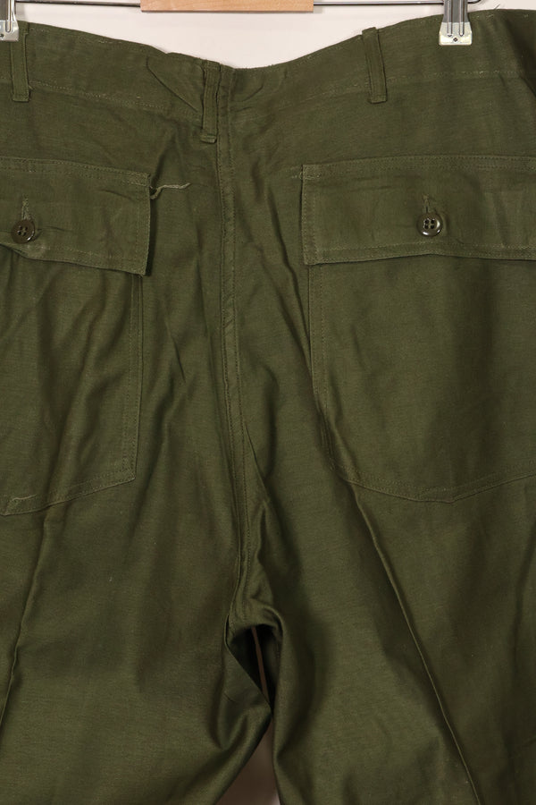 1960's Deadstock OG-107 Utility Pants Baker Pants 42 x 31 Never used
