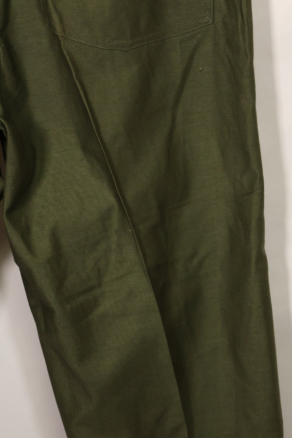 1960's Deadstock OG-107 Utility Pants Baker Pants 42 x 31 Never used