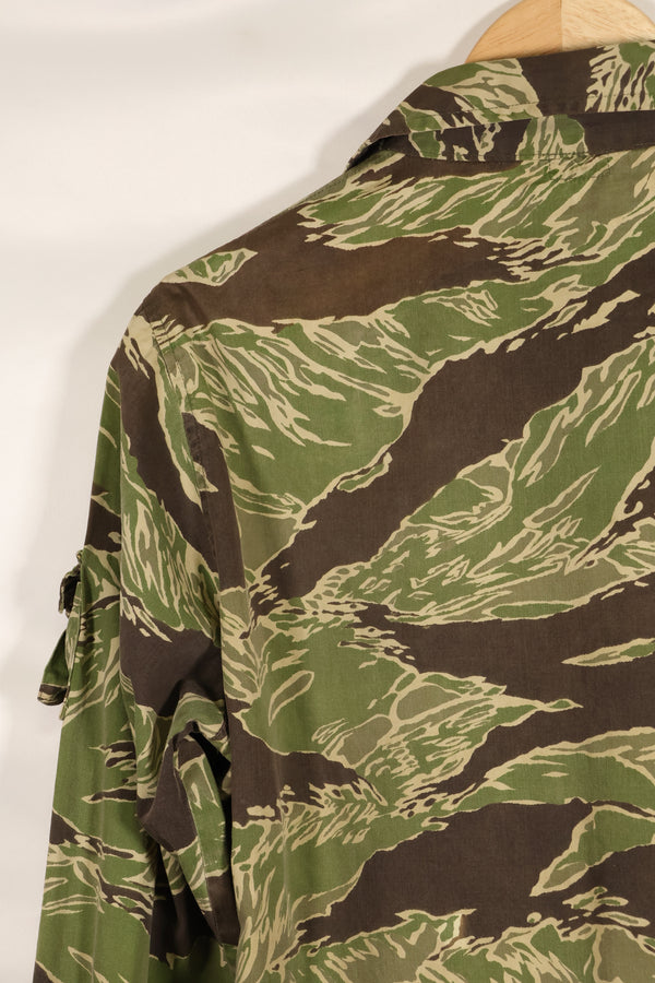 1968 Costume for the movie "Green Beret" and "Encounter of the Unknown" John Wayne Pattern Tiger Stripe Shirt