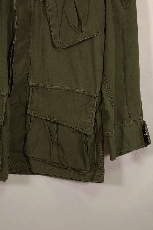 Real Japanese made FEC-39917 2nd Model Jungle Fatigue Jacket, 25th Infantry Division, with patch, used.