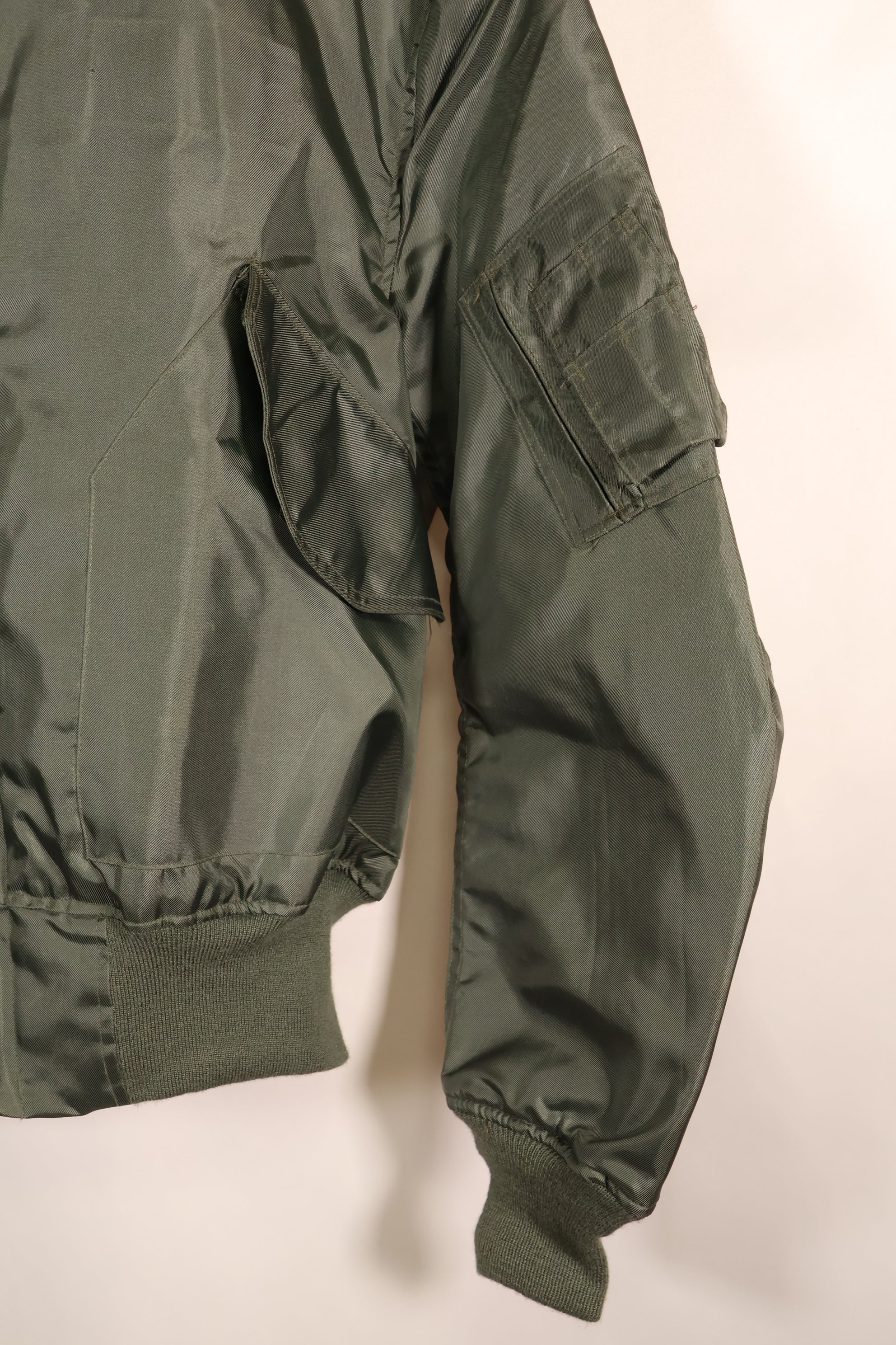 1995 Contract, LARGE (42-44), U.S. Military, CWU-36P, Flight Jacket, Light Zone, Used