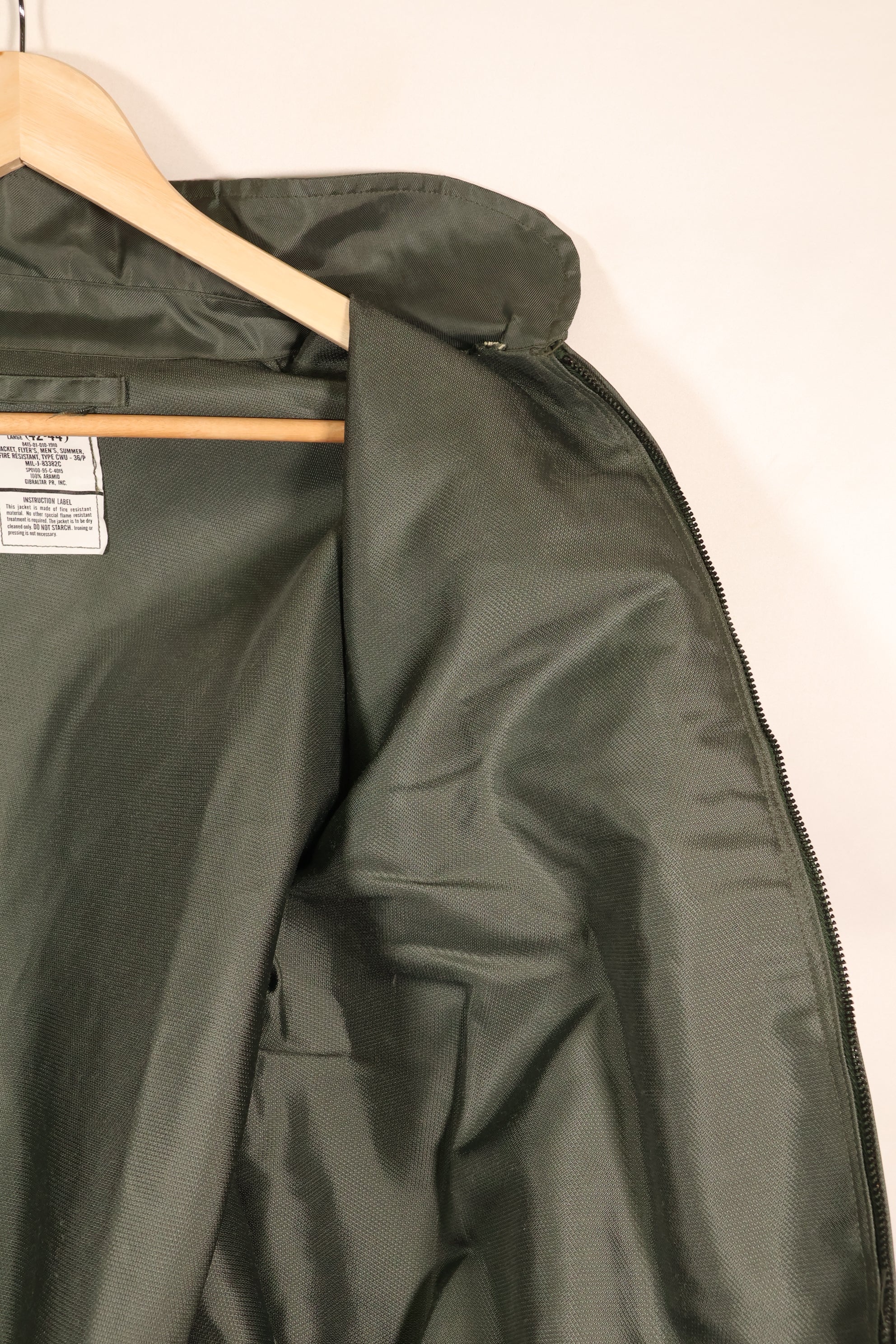 1995 Contract, LARGE (42-44), U.S. Military, CWU-36P, Flight Jacket, Light Zone, Used