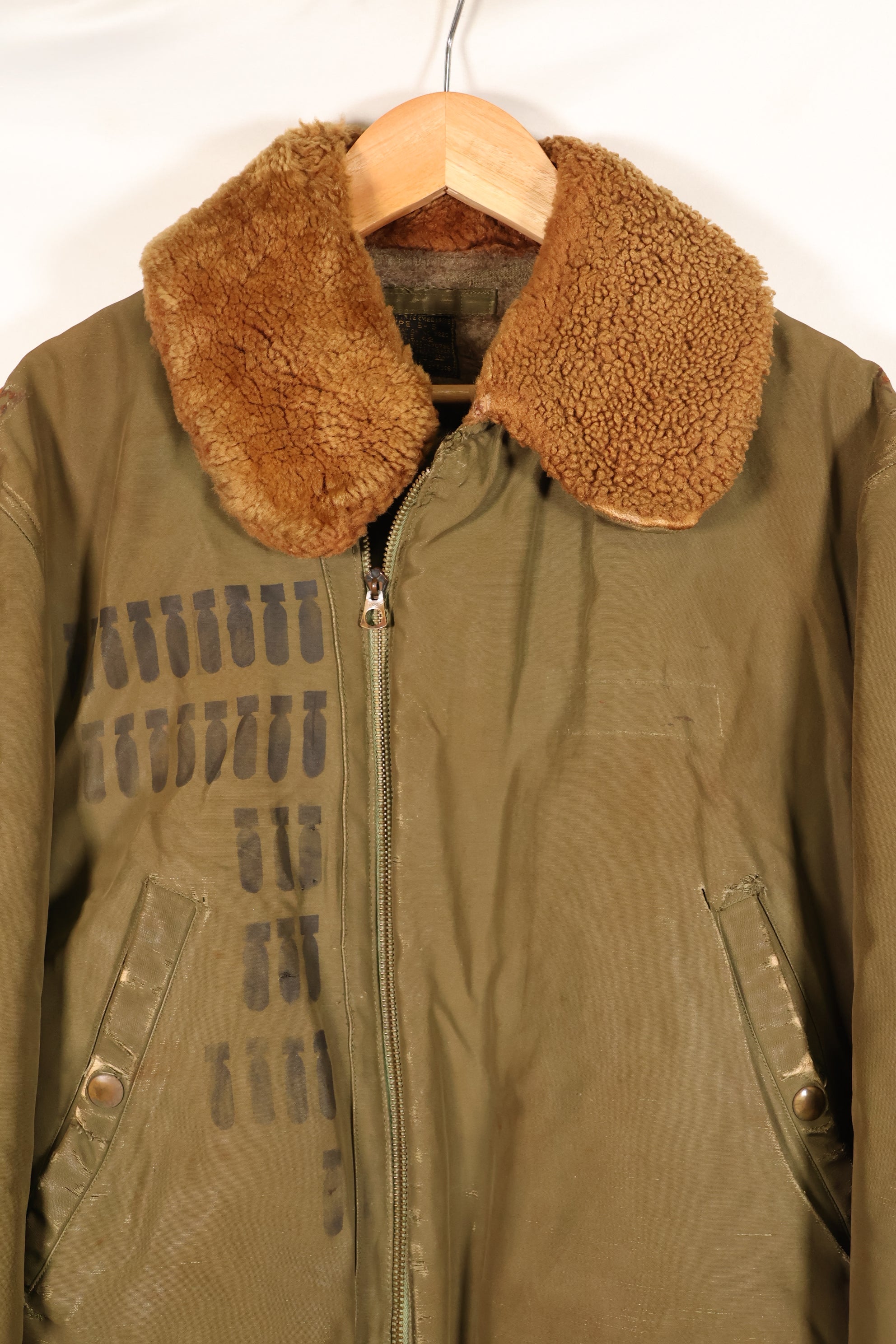 1940s, Size 42, WWII, U.S. Army Air Forces, B-15 Flight Jacket, Calendar-finished fabric, Used
