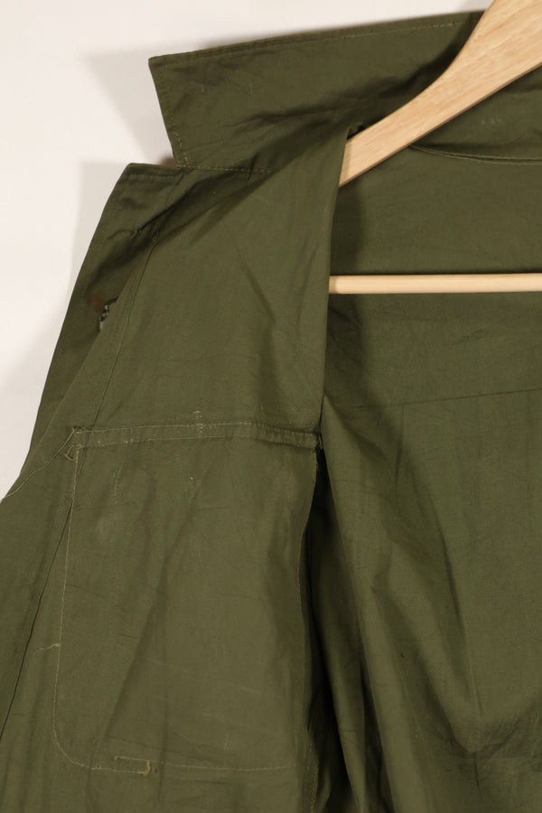 Circa 1965-1966 2nd Model Jungle Fatigue Jacket in good condition, missing size tag.