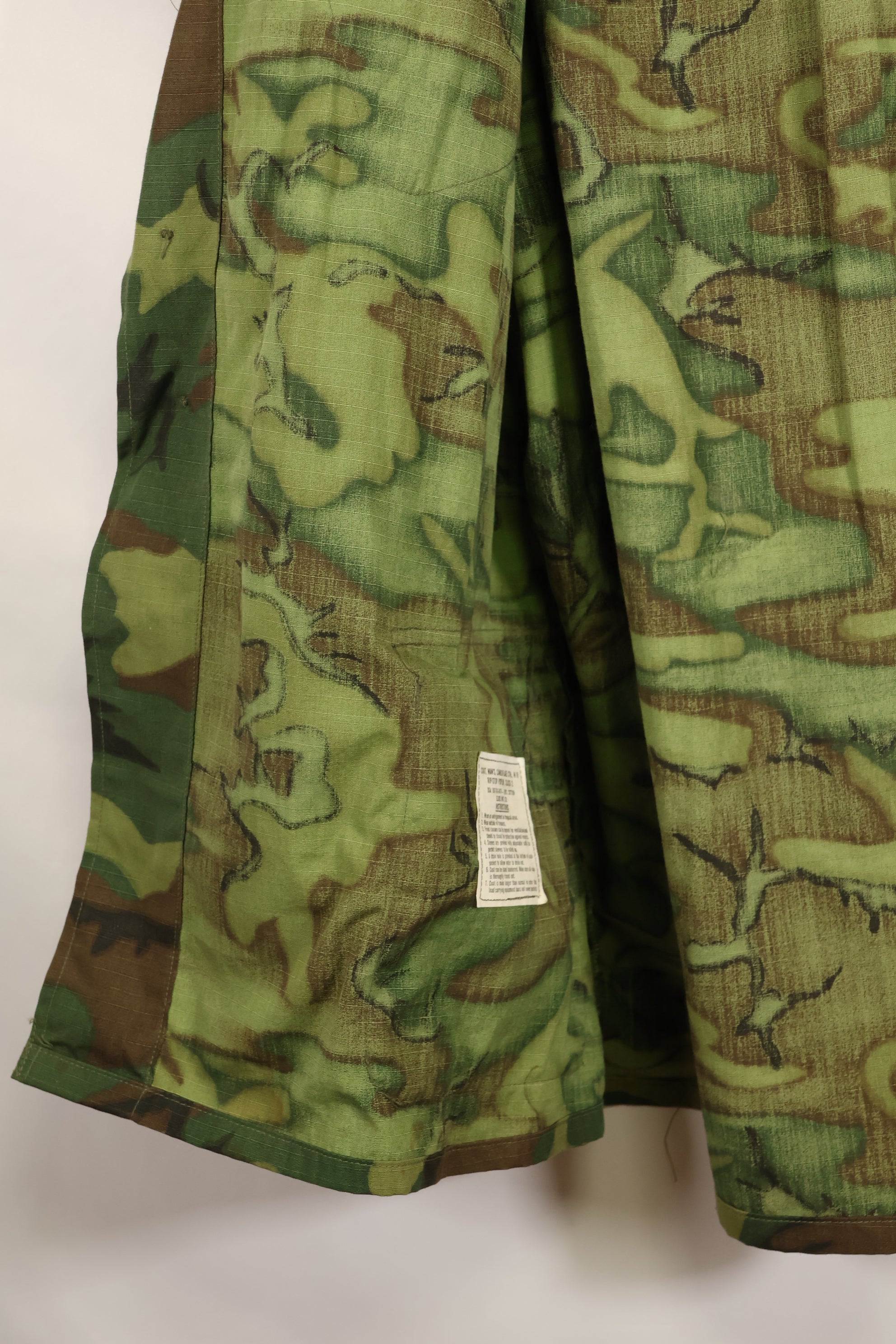1970 Contract Deadstock X-L-R ERDL Green Leaf Camouflage Jungle Fatigue Jacket