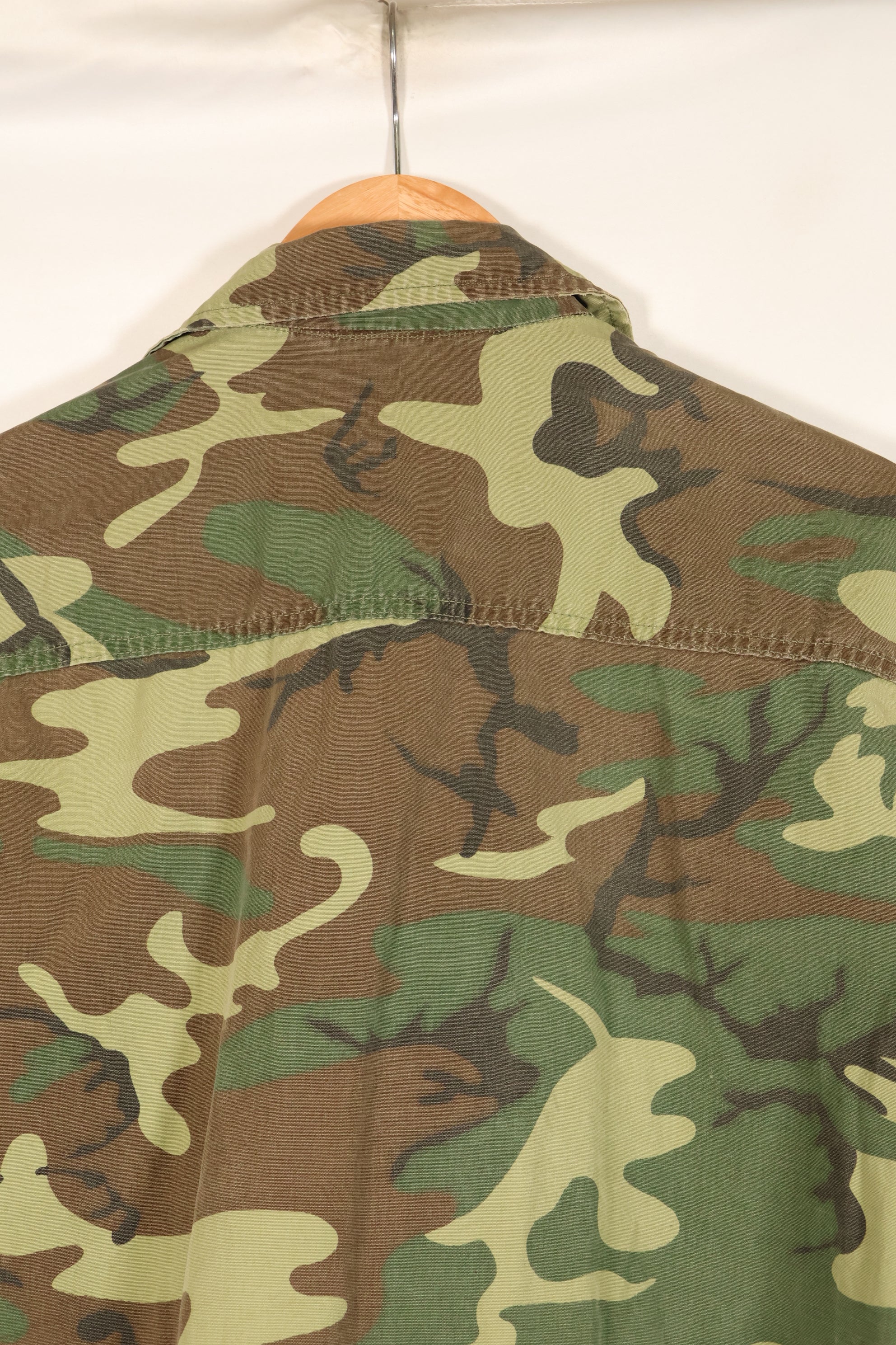 推定1966~67年契約　推定 S-L　初期プリント　ノンリップ　ERDL リーフ迷彩ジャケット　半袖　中古品