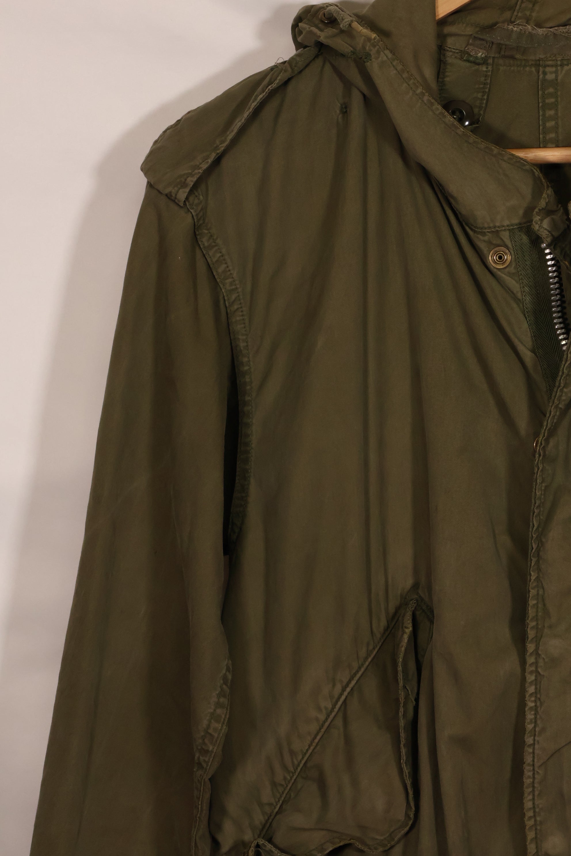 1950's U.S. Soldiers stationed in Europe X-SMALL M51 Field Parka, shell only, with patch, used.