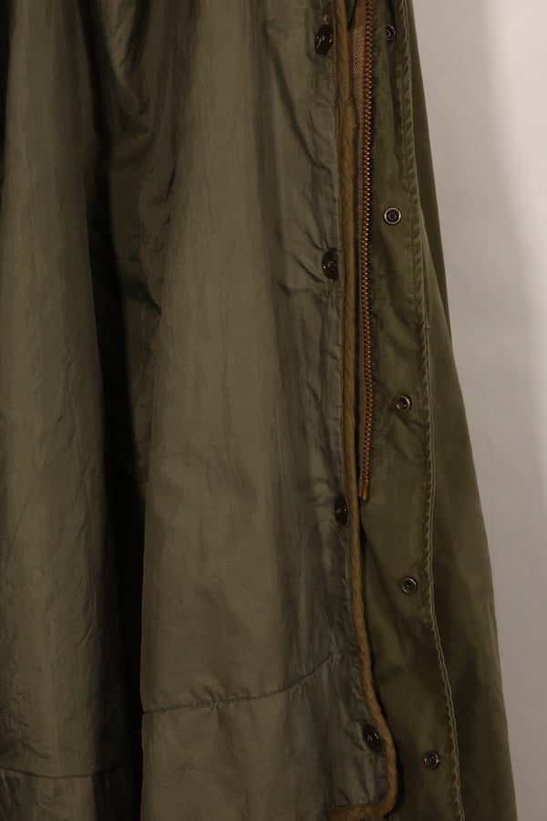 Early 1950s MEDIUM M51 Field Parka with coyote hood, used.