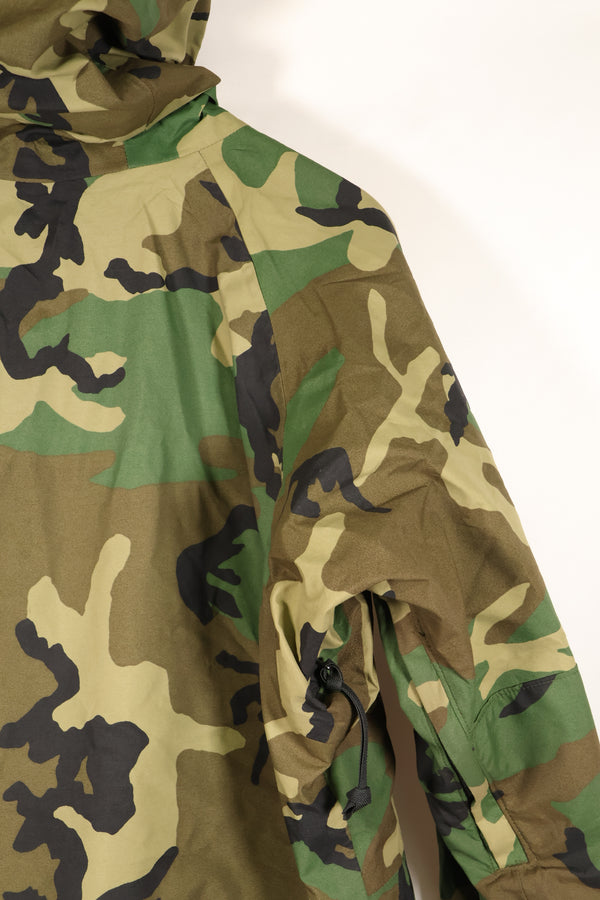 1998 Contract, M-R, U.S. Military, ECWCS Gen 1, Gore-Tex Parka, Used