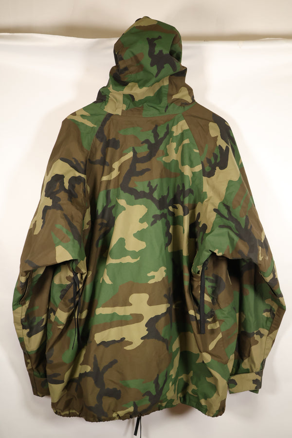 1990 Contract U.S. Army ECWCS 1st Generation Gore-Tex Parka, Woodland Camo, X-Large, Regular Fit, Used